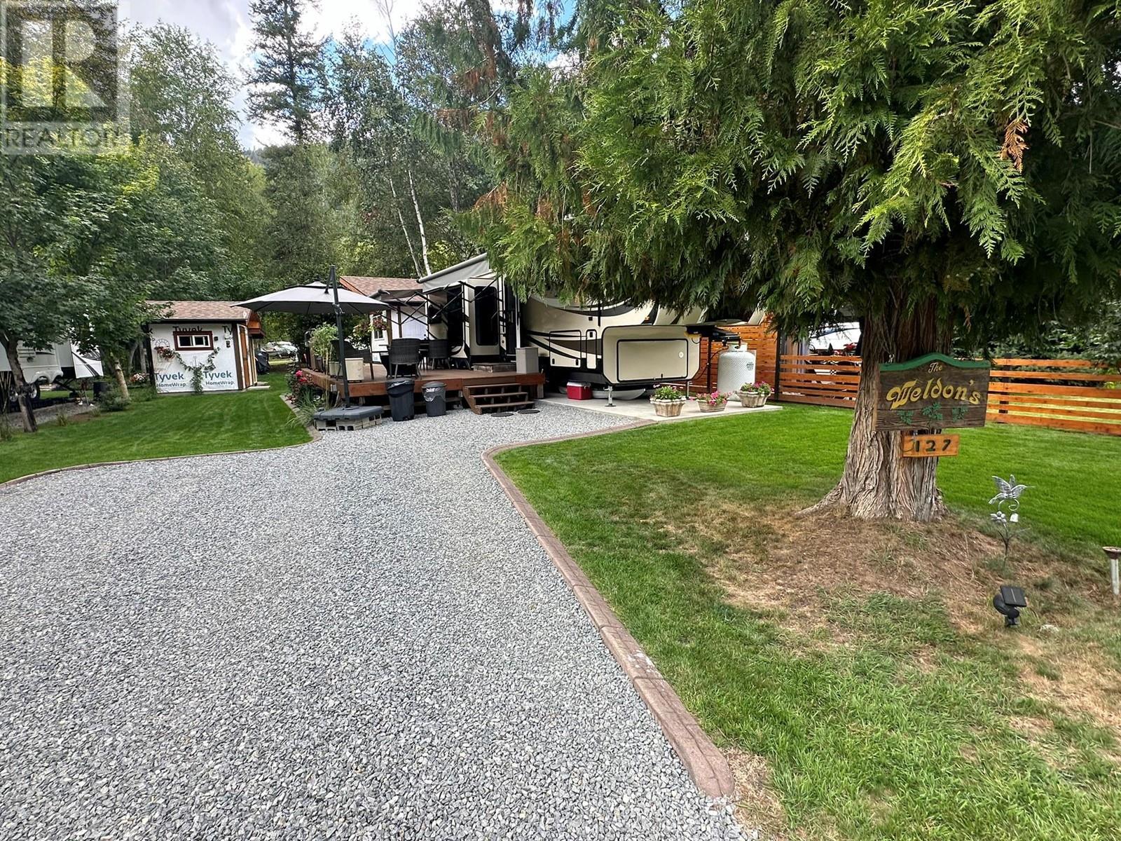 












2202 Mabel Lake Road Unit# 127

,
Enderby,







British Columbia
V0E1V5


