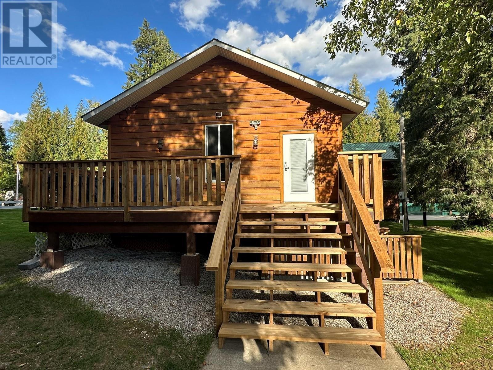 












2202 Mabel Lake Road Unit# 127

,
Enderby,







British Columbia
V0E1V5

