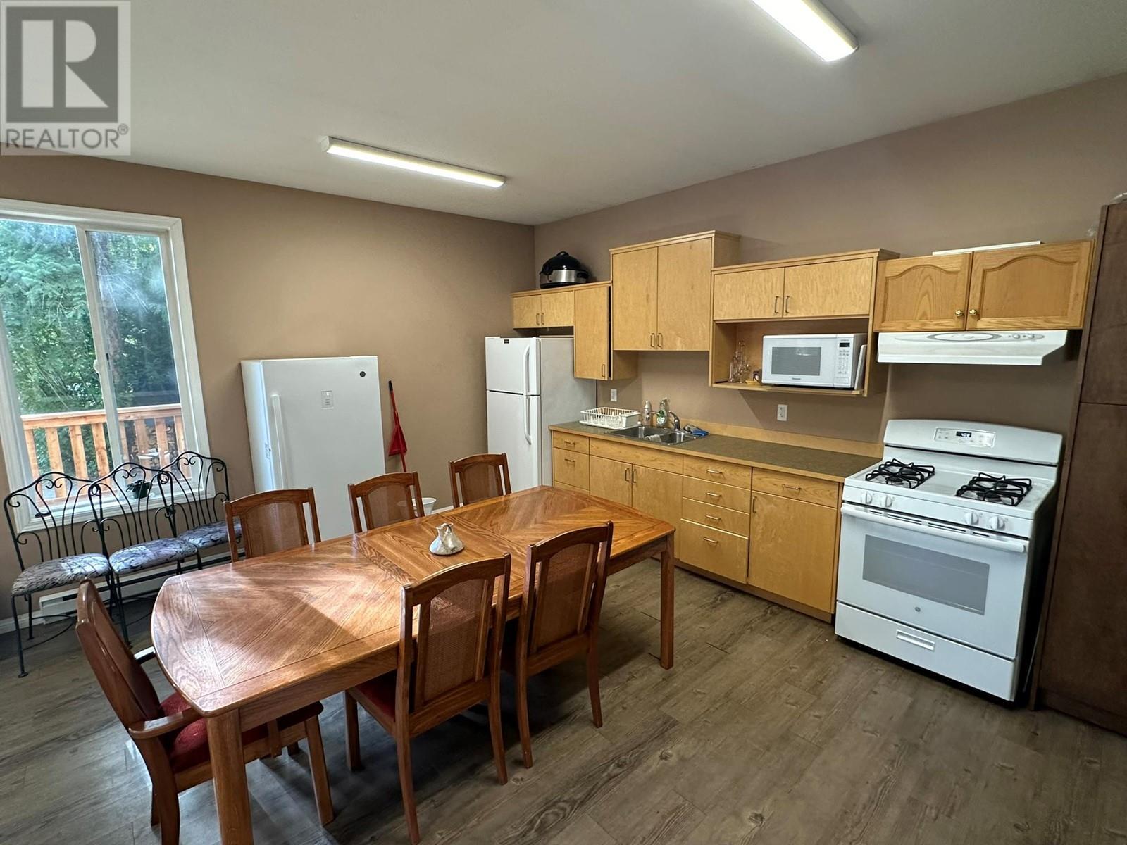 












2202 Mabel Lake Road Unit# 127

,
Enderby,







British Columbia
V0E1V5

