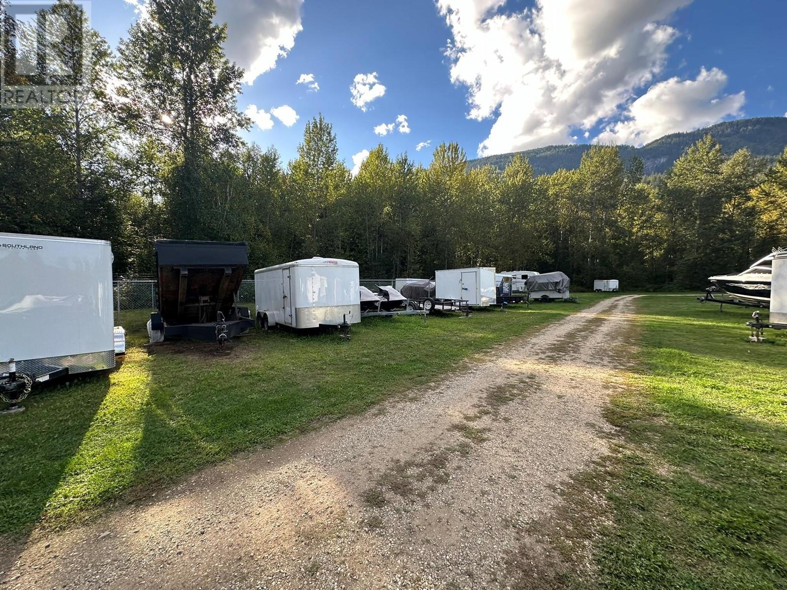 












2202 Mabel Lake Road Unit# 127

,
Enderby,







British Columbia
V0E1V5

