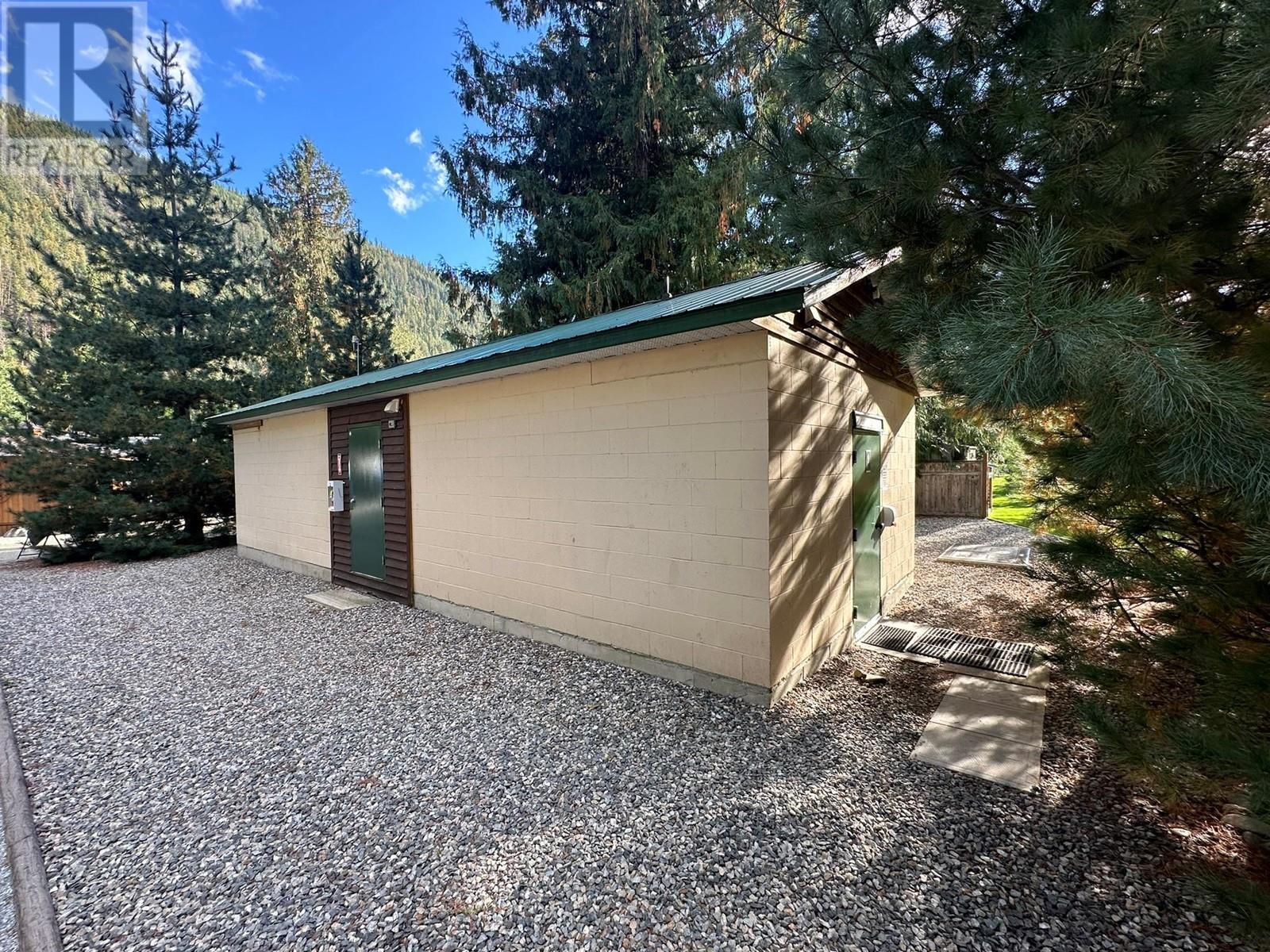 












2202 Mabel Lake Road Unit# 127

,
Enderby,







British Columbia
V0E1V5

