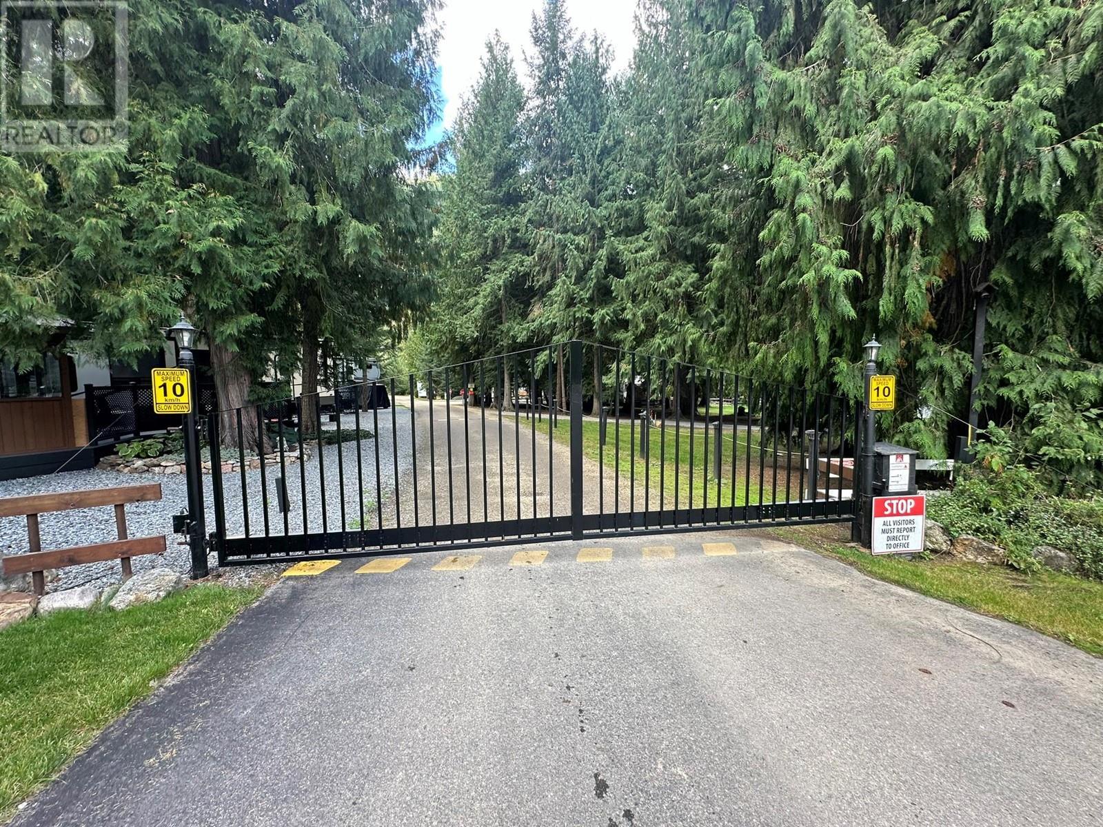 












2202 Mabel Lake Road Unit# 127

,
Enderby,







British Columbia
V0E1V5

