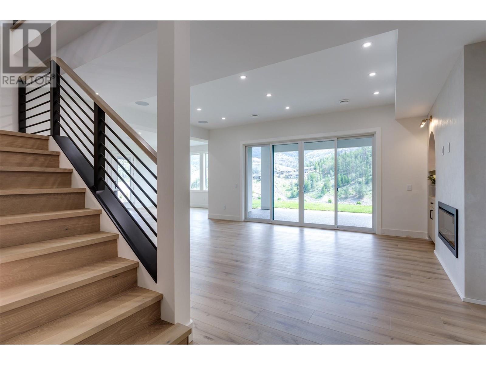 












1017 Carnoustie Drive Lot# 2

,
Kelowna,




British Columbia
V1P0A3

