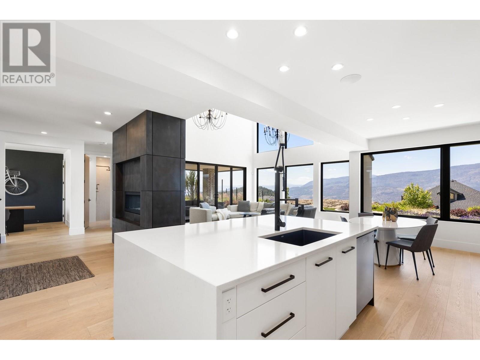 












1462 Rocky Point Drive

,
Kelowna,




British Columbia
V1V3E3

