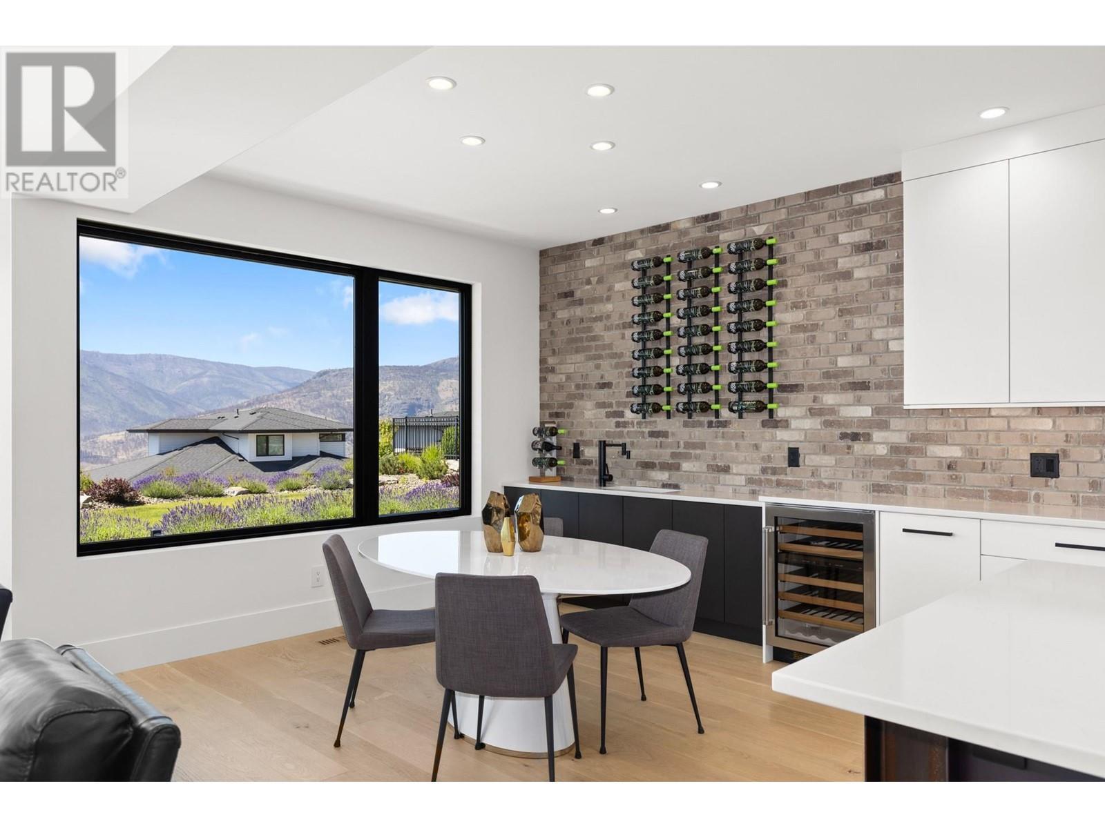 












1462 Rocky Point Drive

,
Kelowna,




British Columbia
V1V3E3

