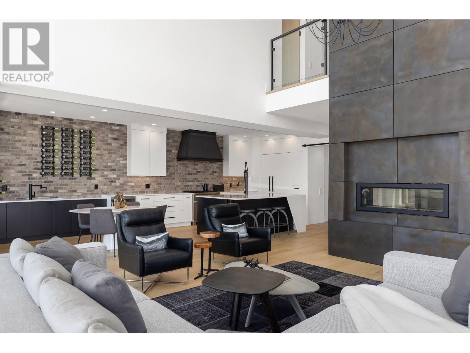 












1462 Rocky Point Drive

,
Kelowna,




British Columbia
V1V3E3

