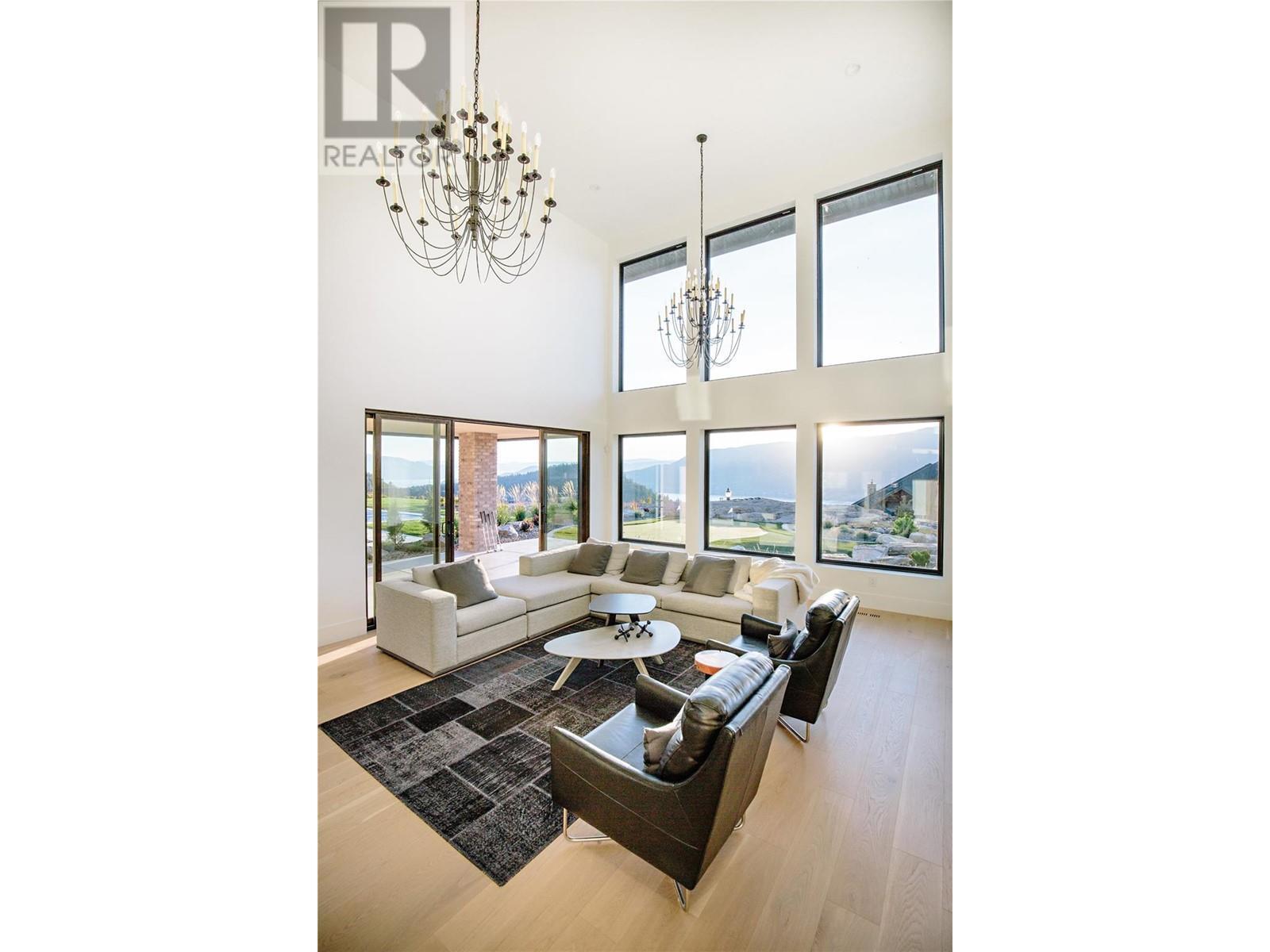 












1462 Rocky Point Drive

,
Kelowna,




British Columbia
V1V3E3

