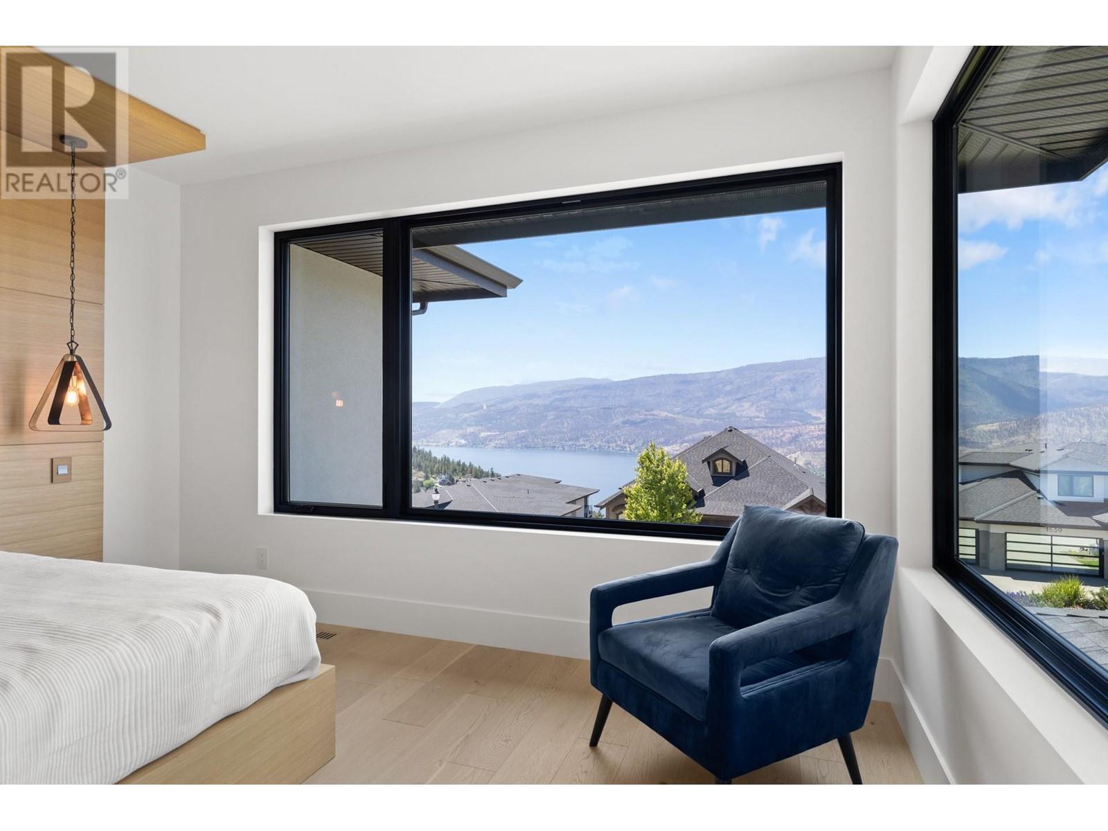 












1462 Rocky Point Drive

,
Kelowna,




British Columbia
V1V3E3

