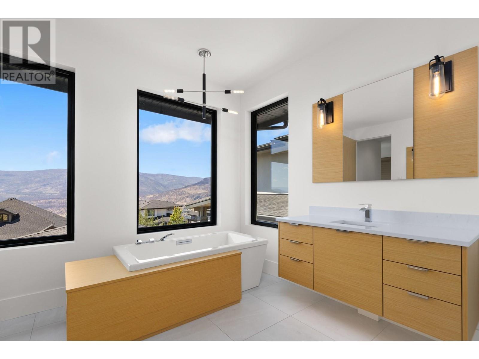 












1462 Rocky Point Drive

,
Kelowna,




British Columbia
V1V3E3

