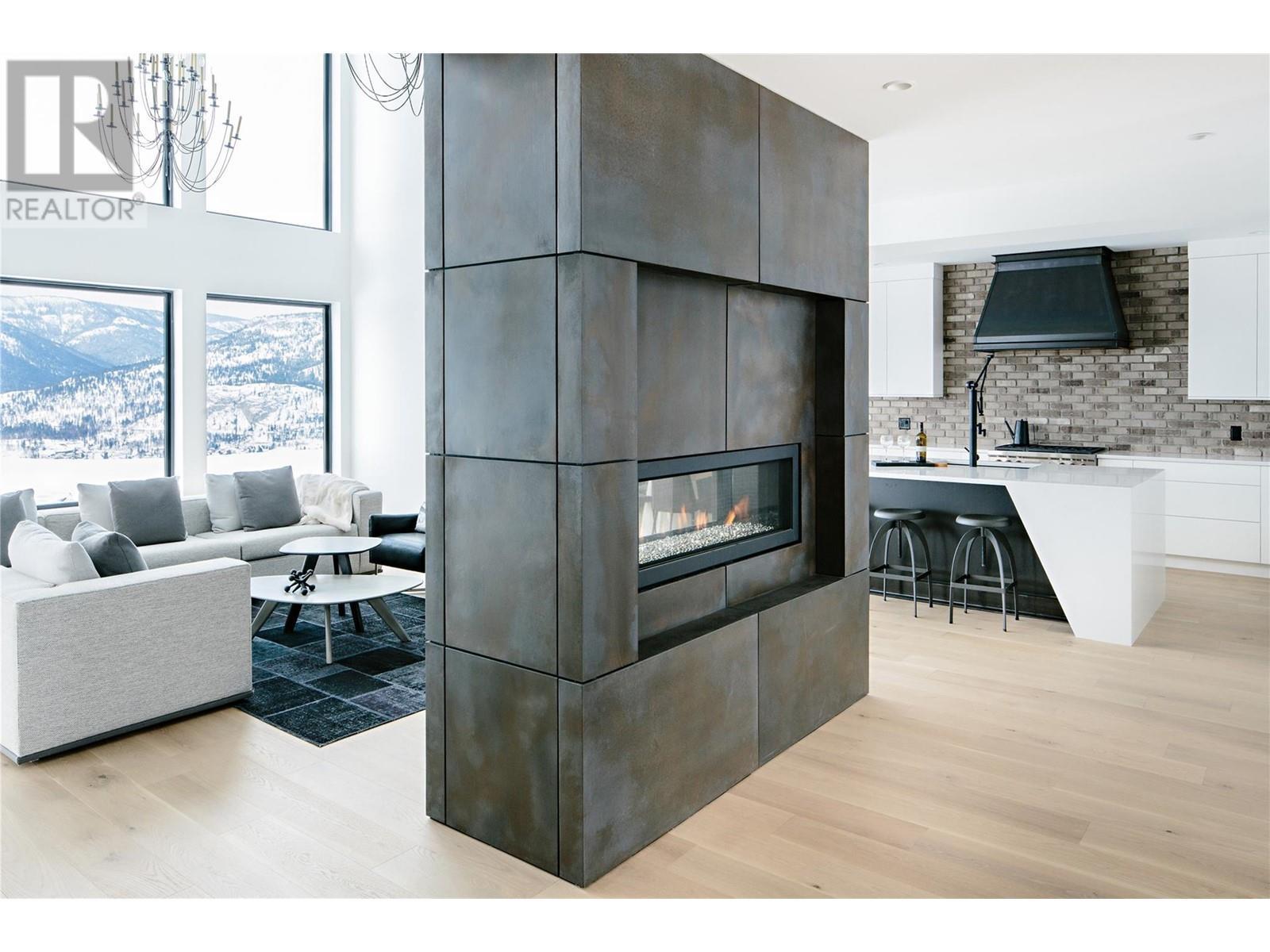 












1462 Rocky Point Drive

,
Kelowna,




British Columbia
V1V3E3


