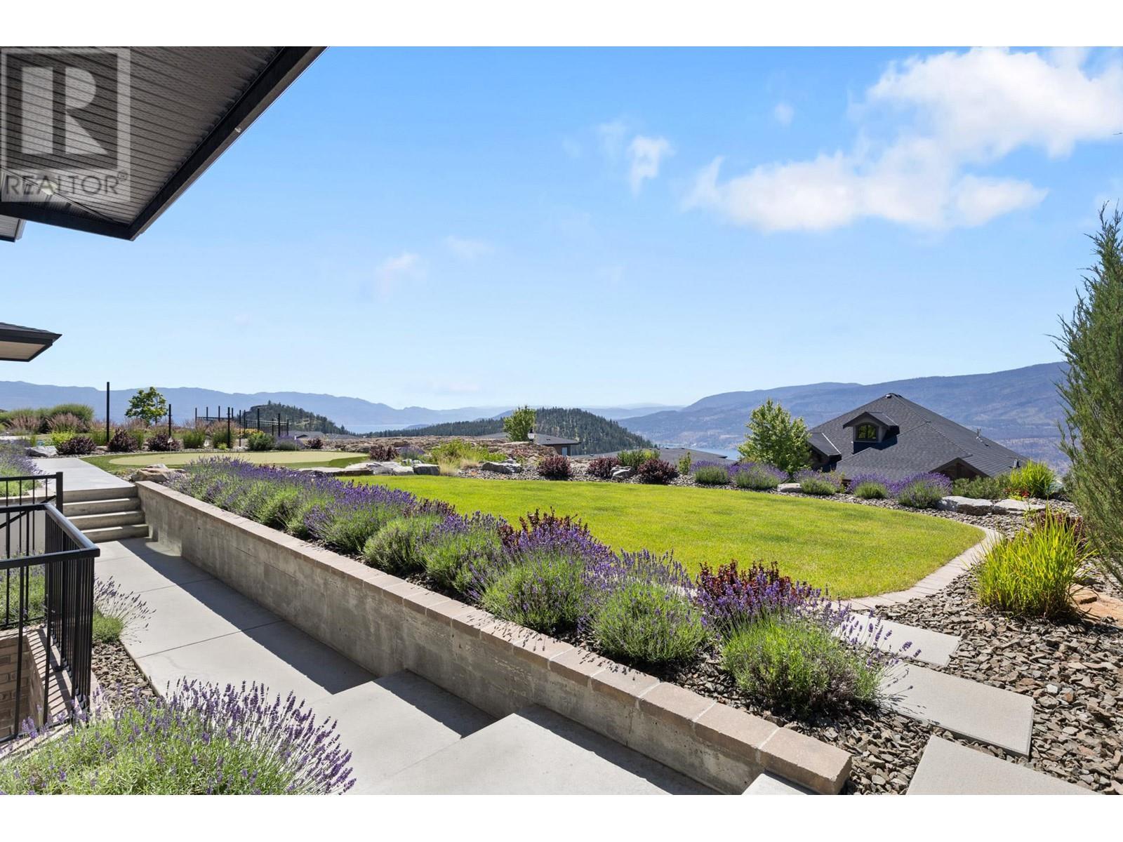 












1462 Rocky Point Drive

,
Kelowna,




British Columbia
V1V3E3

