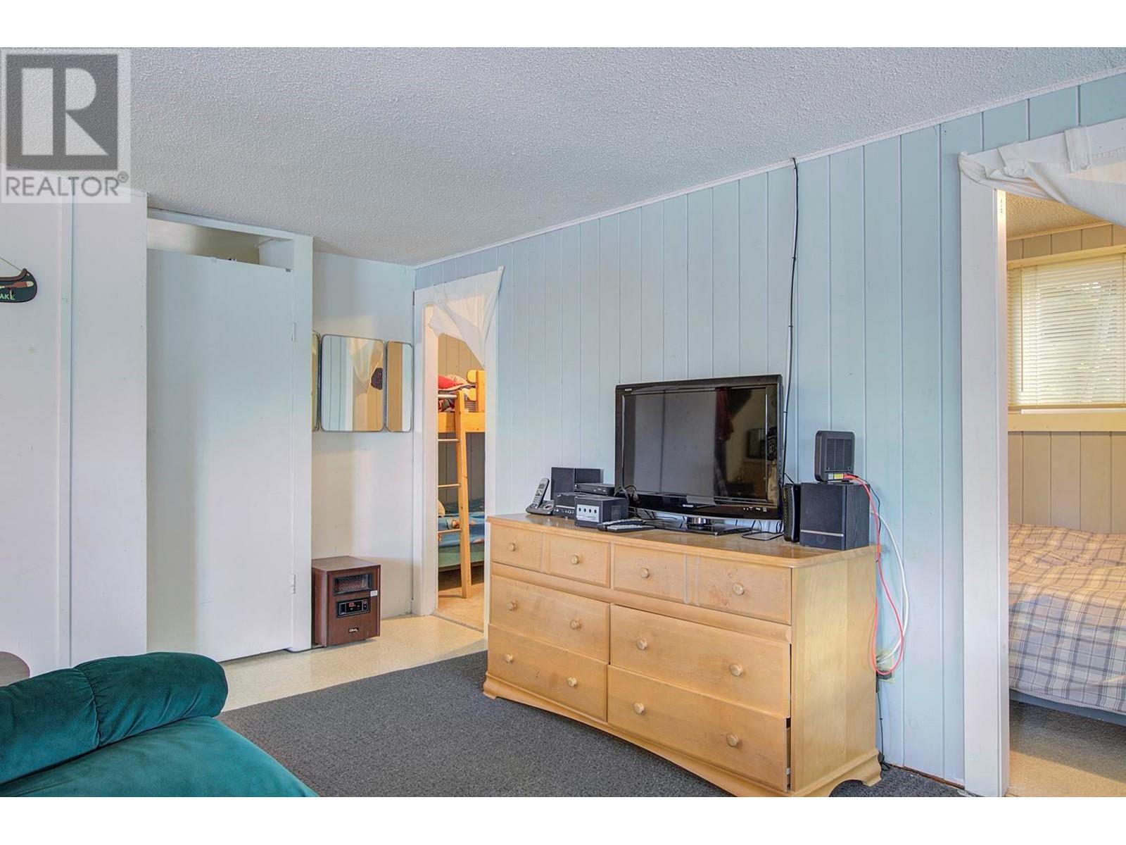 












3602 Mabel Lake Road Unit# 5

,
Lumby,







British Columbia
V0E2G6

