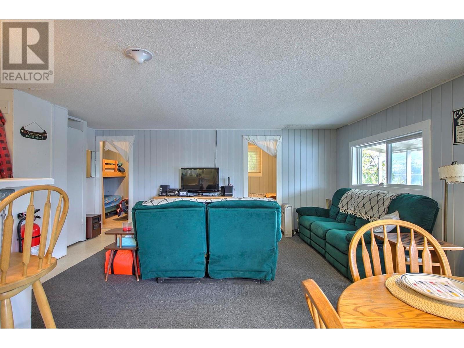 












3602 Mabel Lake Road Unit# 5

,
Lumby,







British Columbia
V0E2G6

