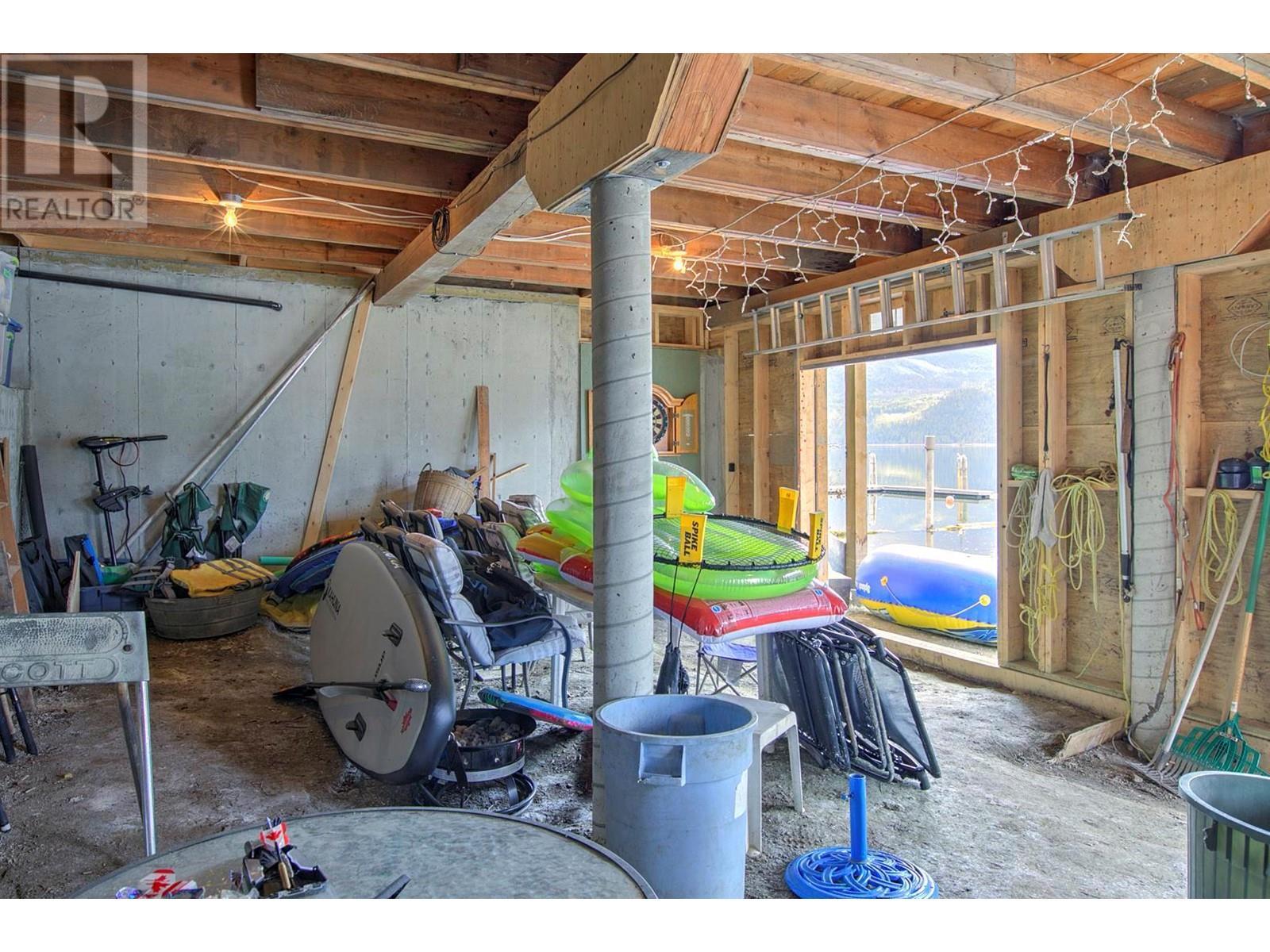 












3602 Mabel Lake Road Unit# 5

,
Lumby,







British Columbia
V0E2G6


