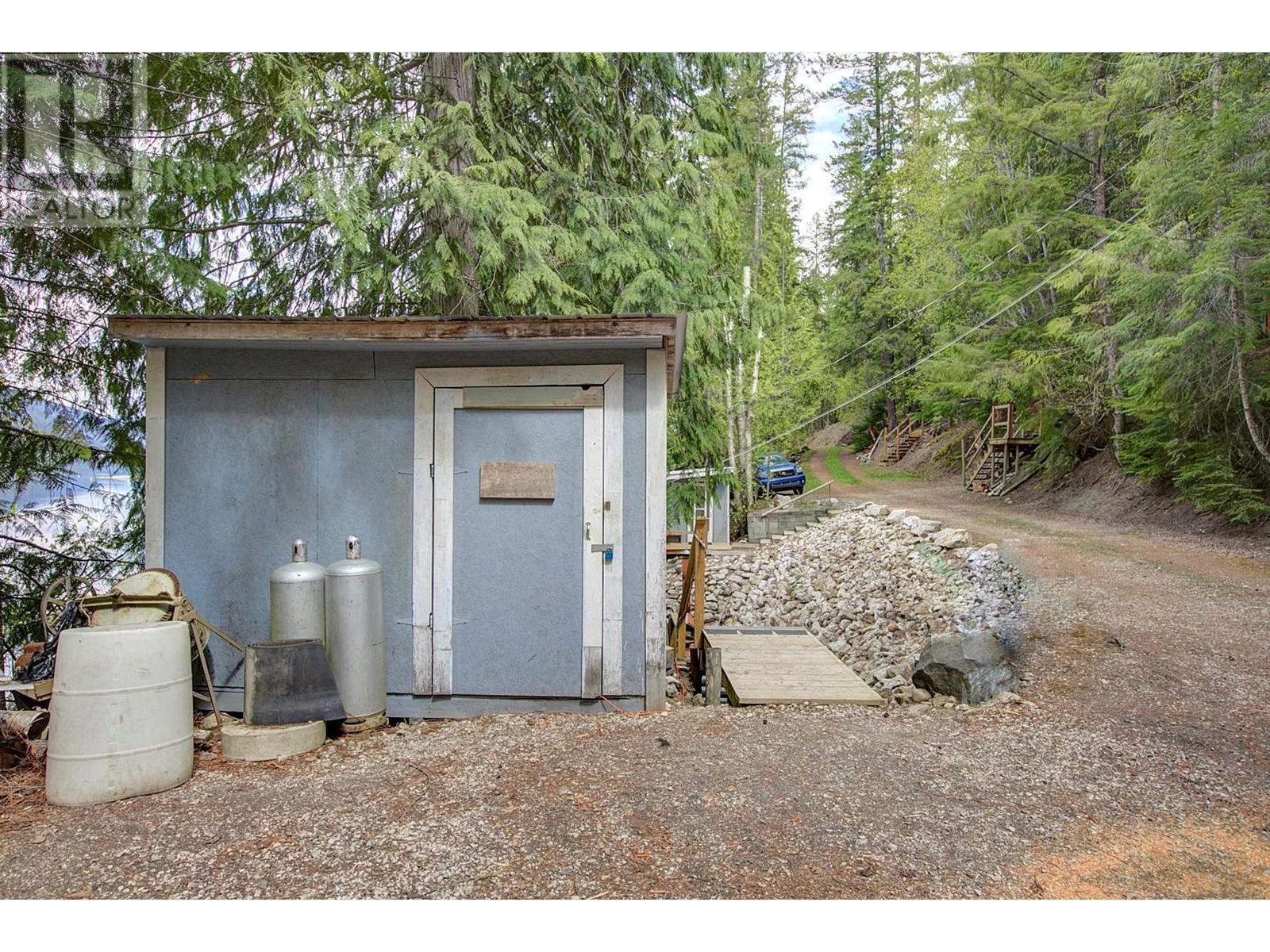 












3602 Mabel Lake Road Unit# 5

,
Lumby,







British Columbia
V0E2G6

