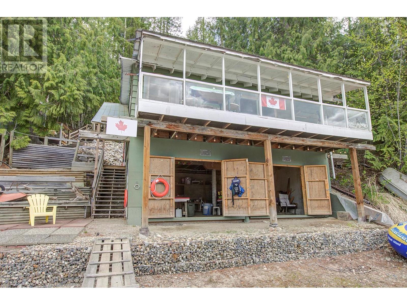 












3602 Mabel Lake Road Unit# 5

,
Lumby,







British Columbia
V0E2G6

