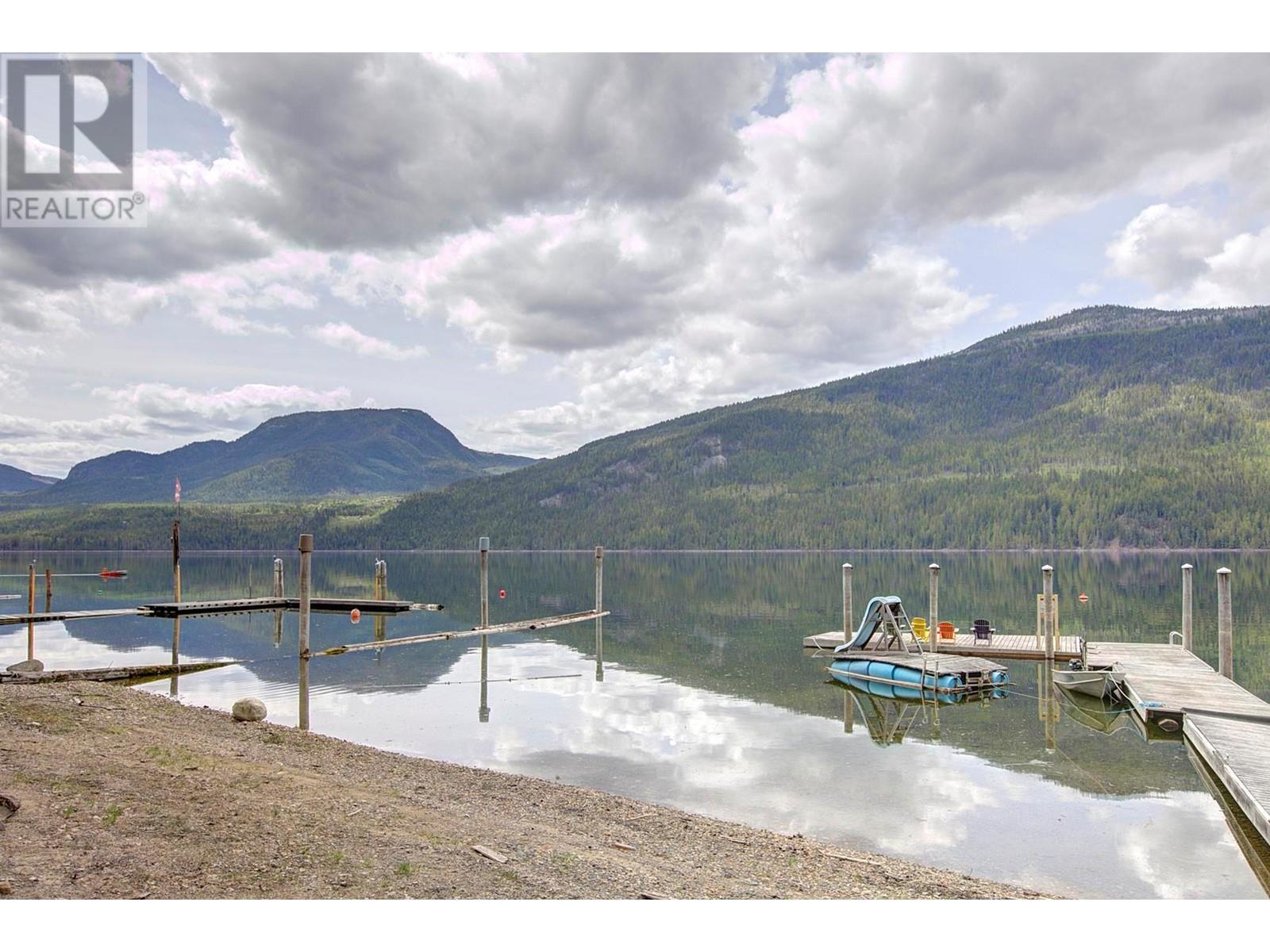 












3602 Mabel Lake Road Unit# 5

,
Lumby,







British Columbia
V0E2G6

