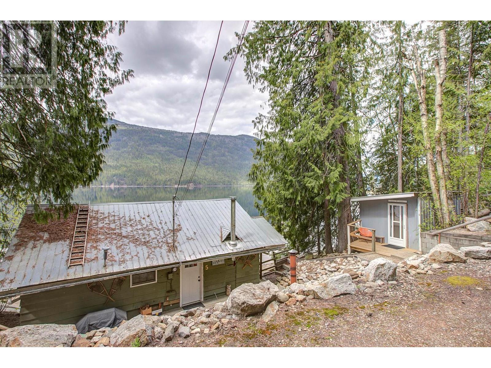 












3602 Mabel Lake Road Unit# 5

,
Lumby,







British Columbia
V0E2G6

