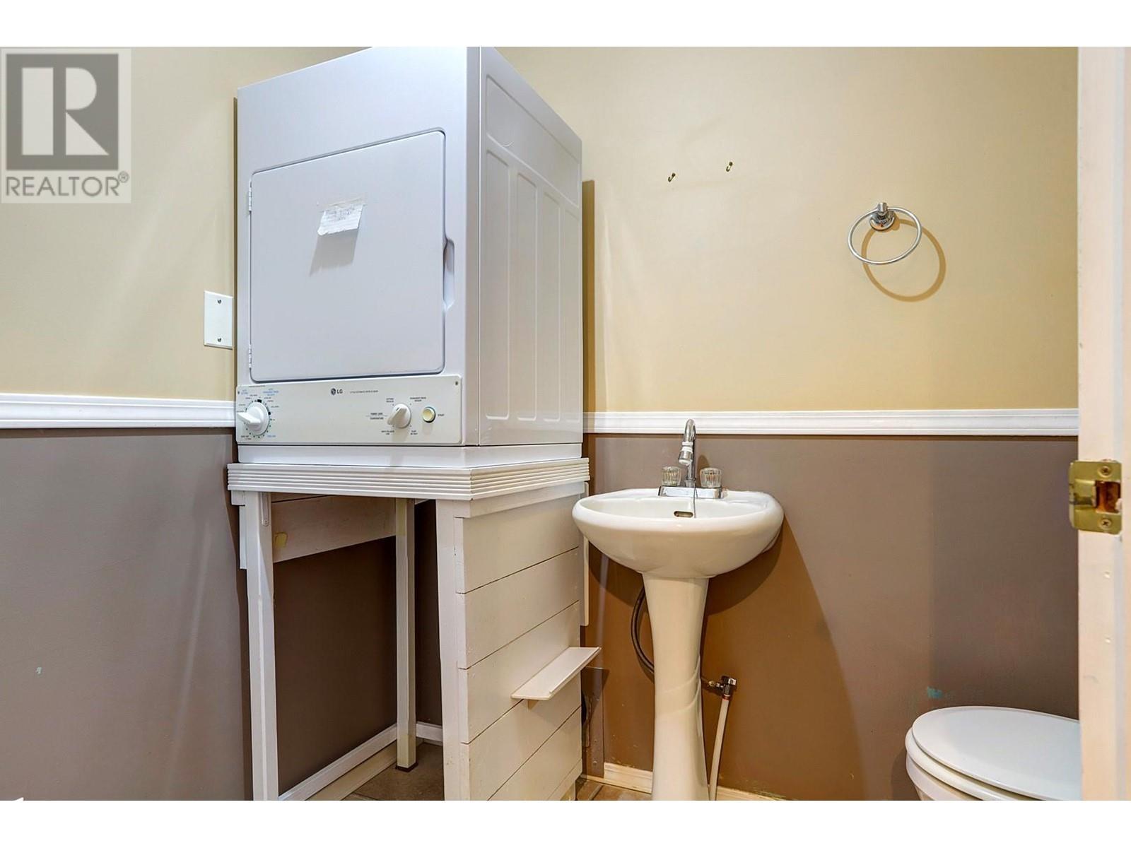 












211 Kildonan Avenue Unit# 107

,
Enderby,




British Columbia
V0E1V0

