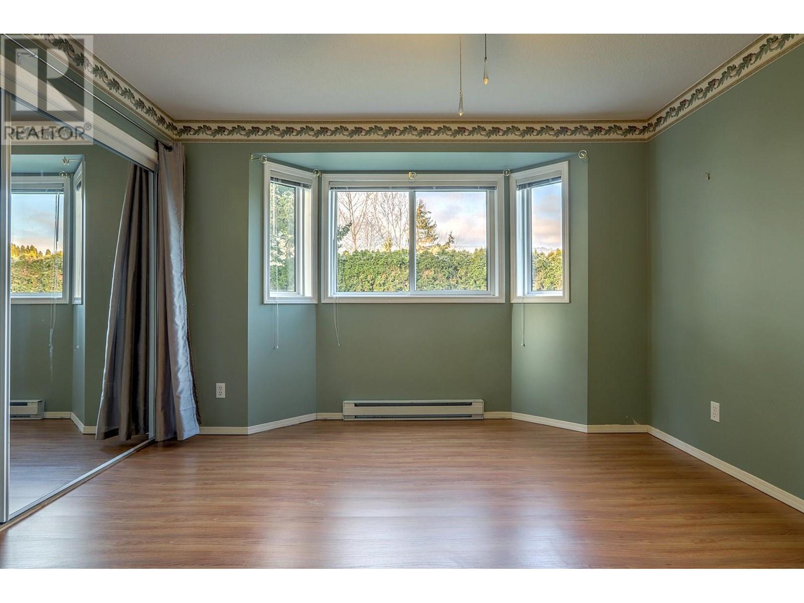 












211 Kildonan Avenue Unit# 107

,
Enderby,




British Columbia
V0E1V0

