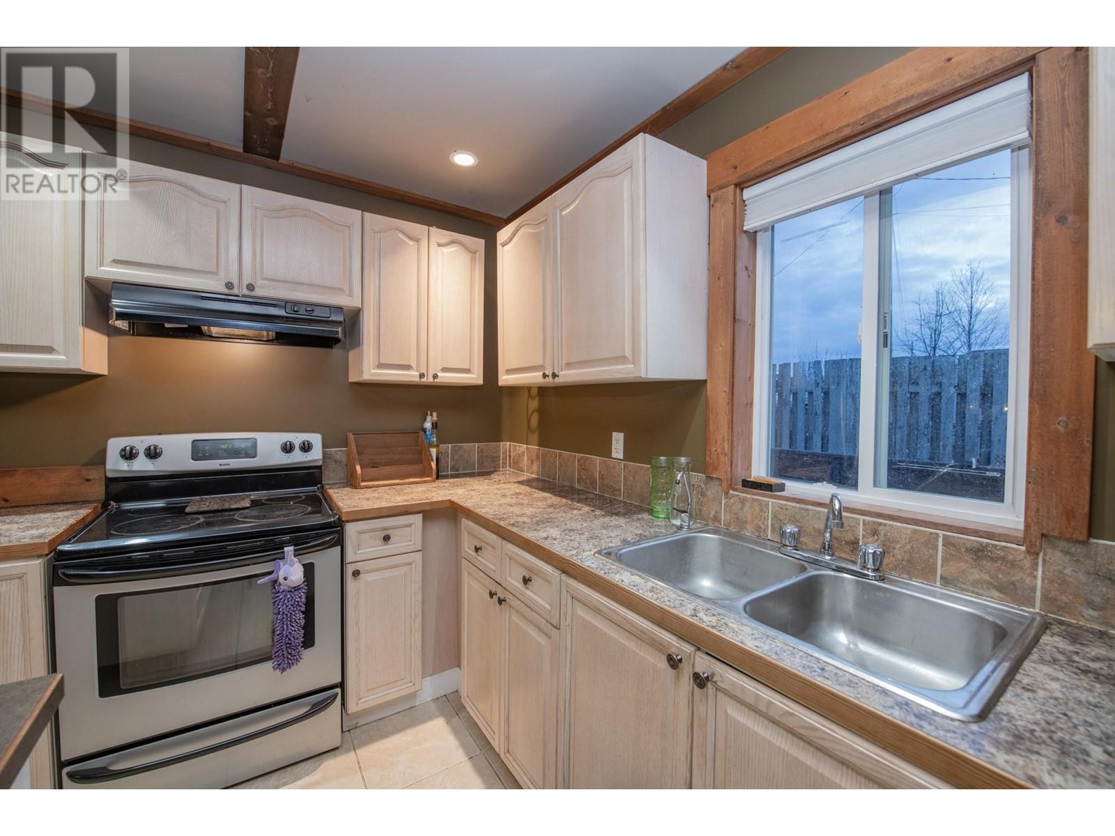 












674 Cougar Street

,
Vernon,




British Columbia
V1H2A1

