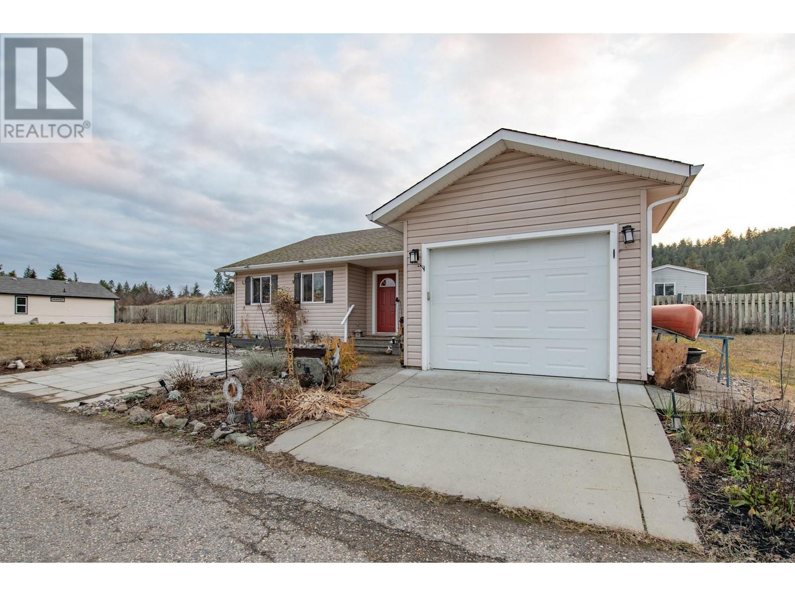 












674 Cougar Street

,
Vernon,




British Columbia
V1H2A1

