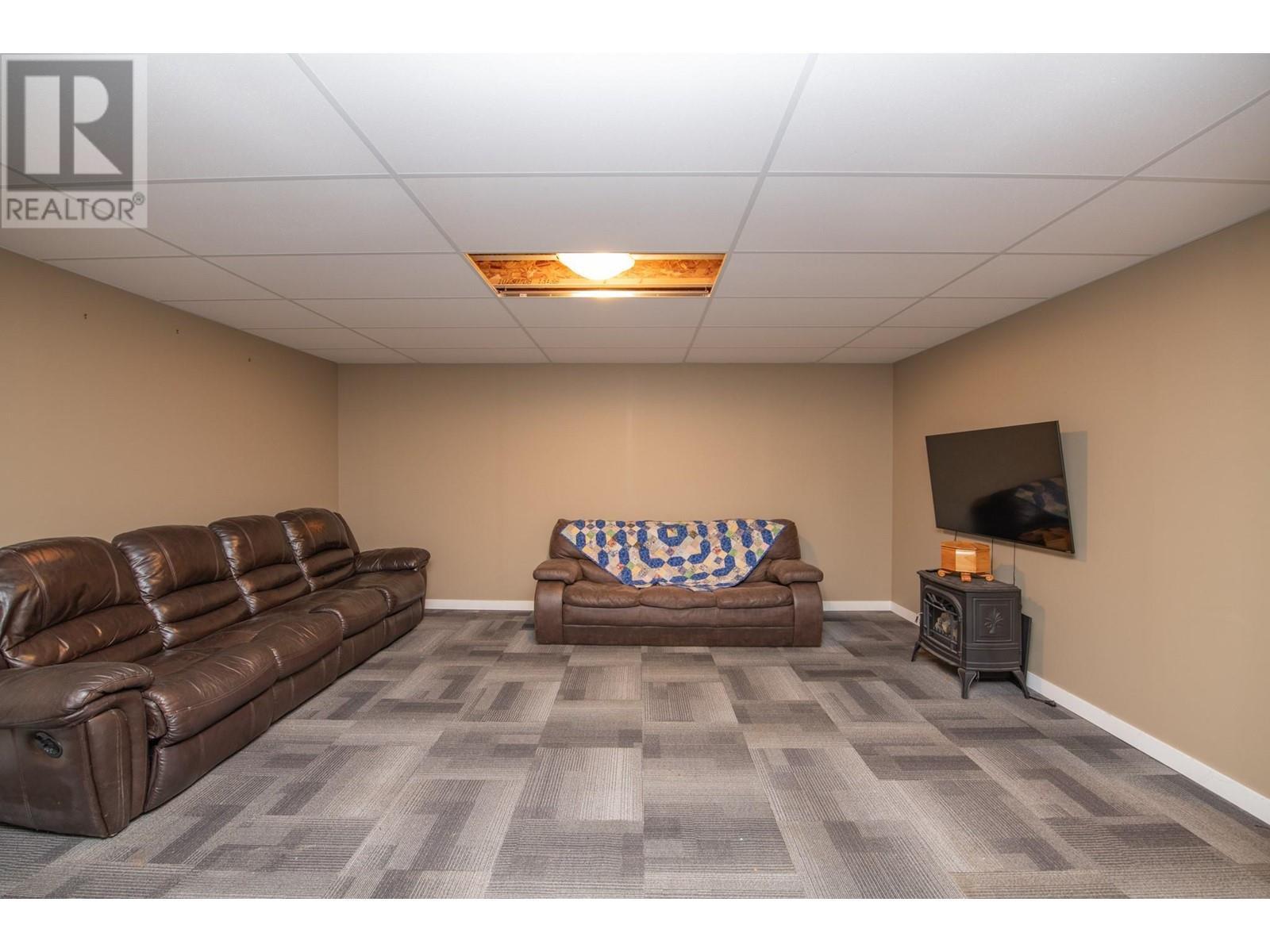 












674 Cougar Street

,
Vernon,




British Columbia
V1H2A1

