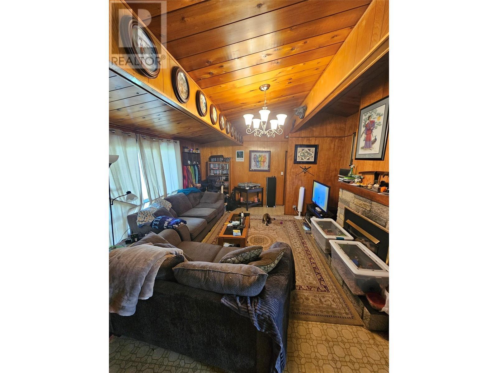 












215 Cambie Road

,
Kelowna,




British Columbia
V1X3H9

