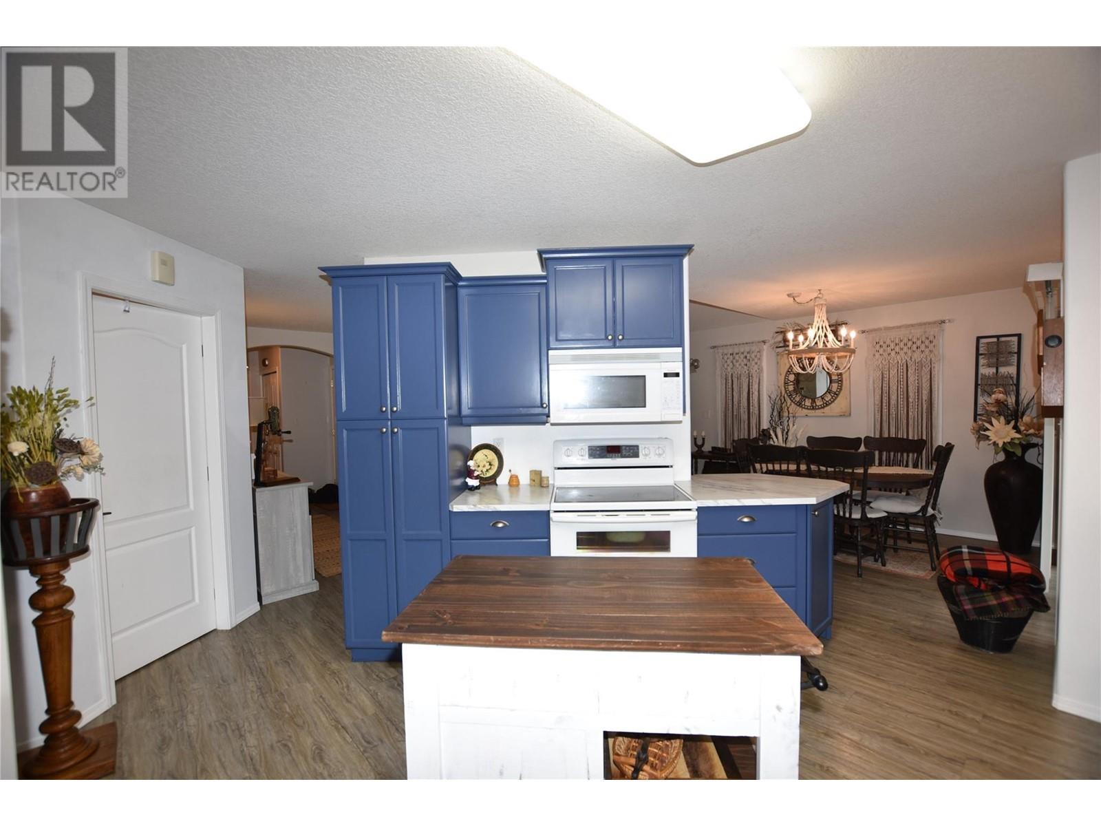 












606 Nighthawk Avenue

,
Vernon,




British Columbia
V1H2A1

