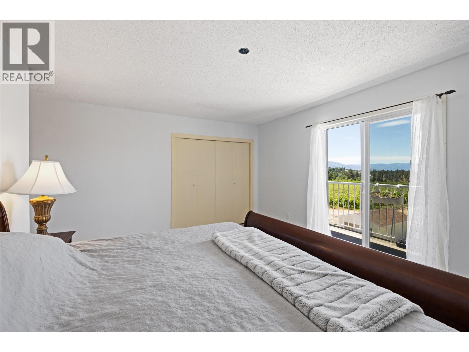 












3299 McCulloch Road

,
Kelowna,




British Columbia
V1W4G5


