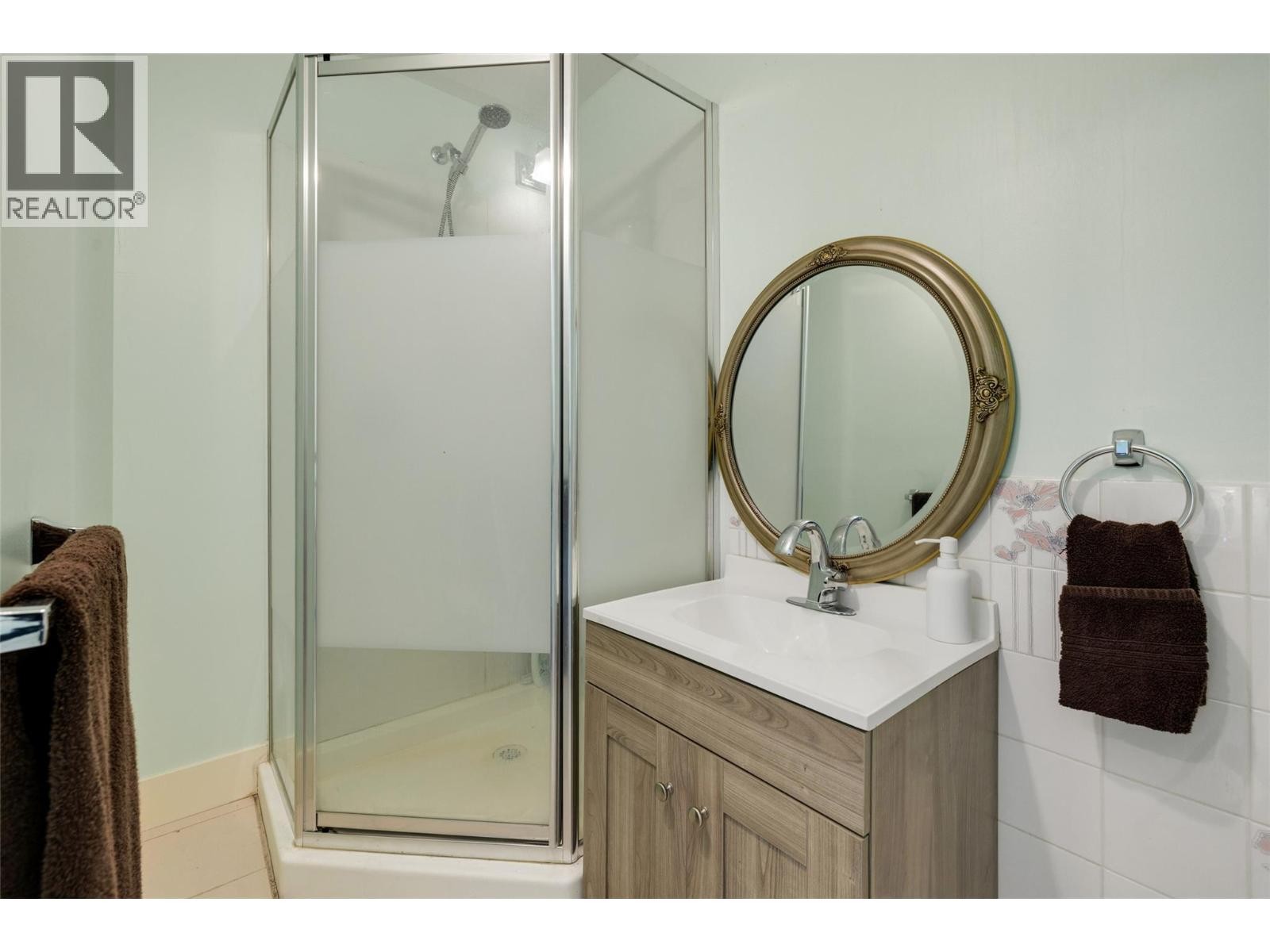 












3299 McCulloch Road

,
Kelowna,




British Columbia
V1W4G5

