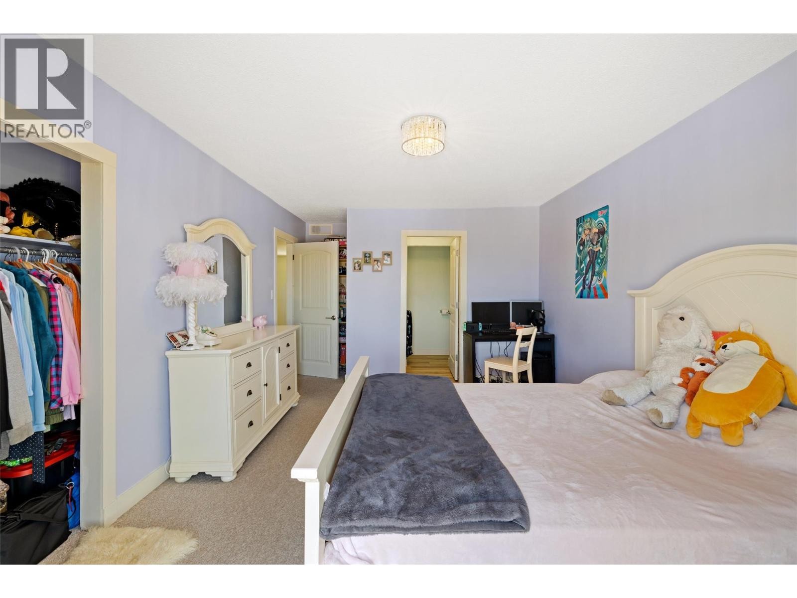 












3299 McCulloch Road

,
Kelowna,




British Columbia
V1W4G5

