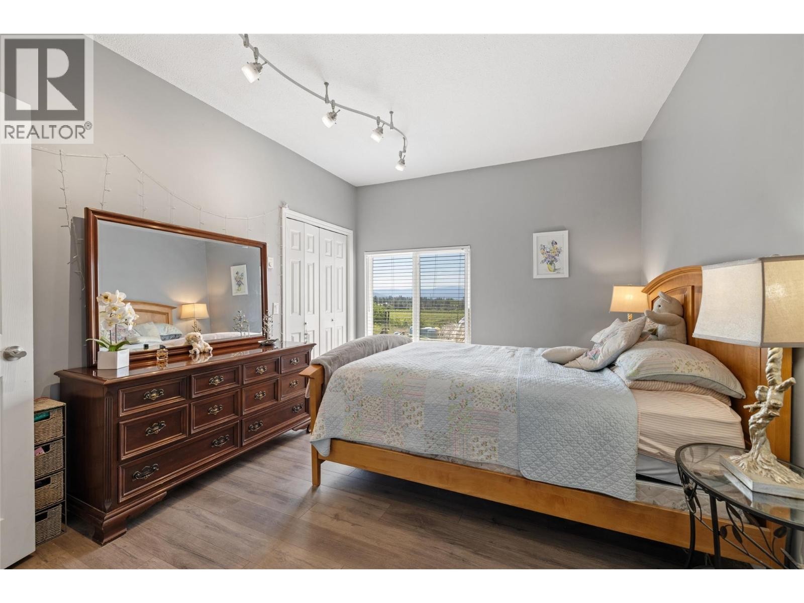 












3299 McCulloch Road

,
Kelowna,




British Columbia
V1W4G5

