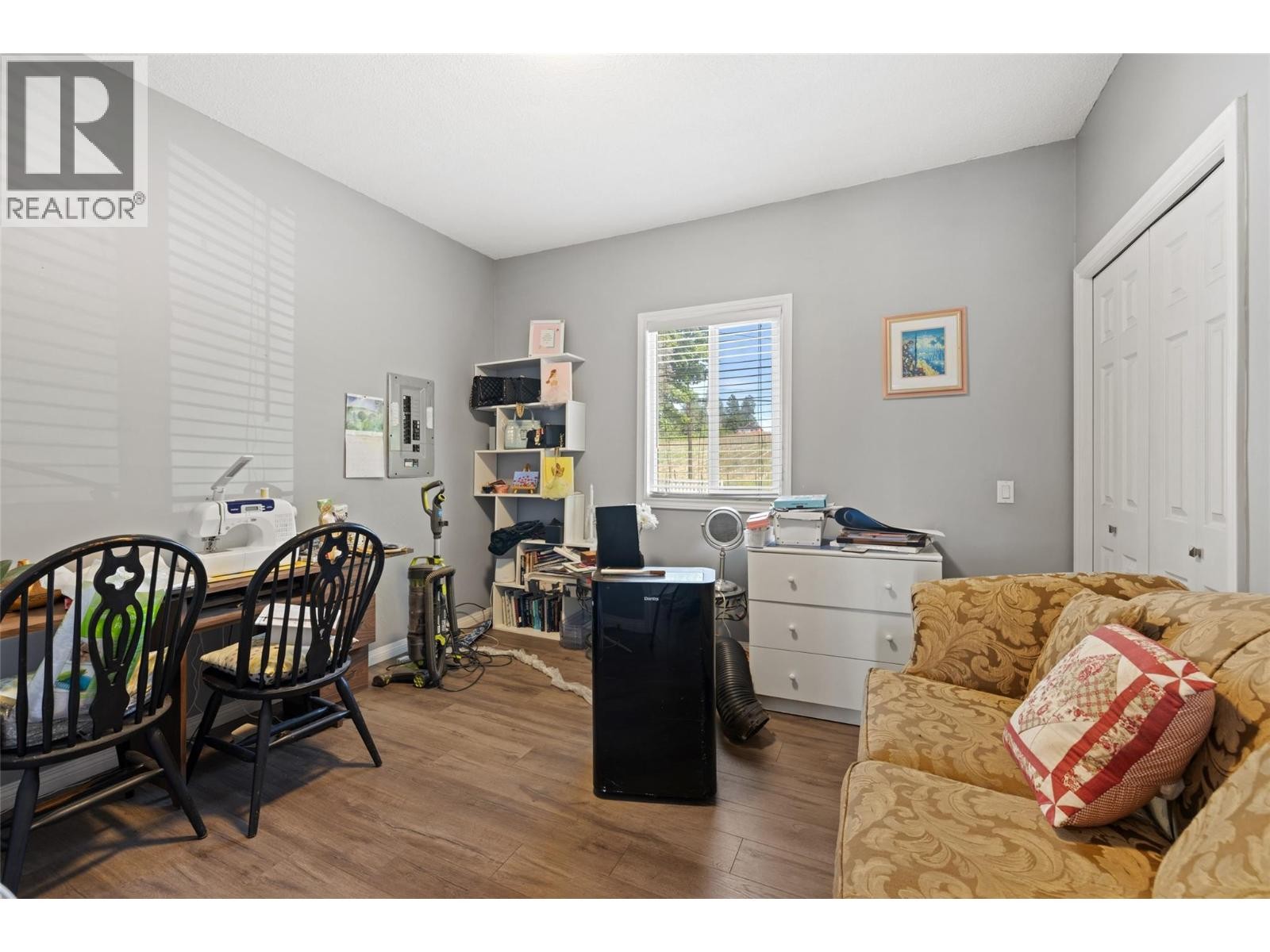 












3299 McCulloch Road

,
Kelowna,




British Columbia
V1W4G5

