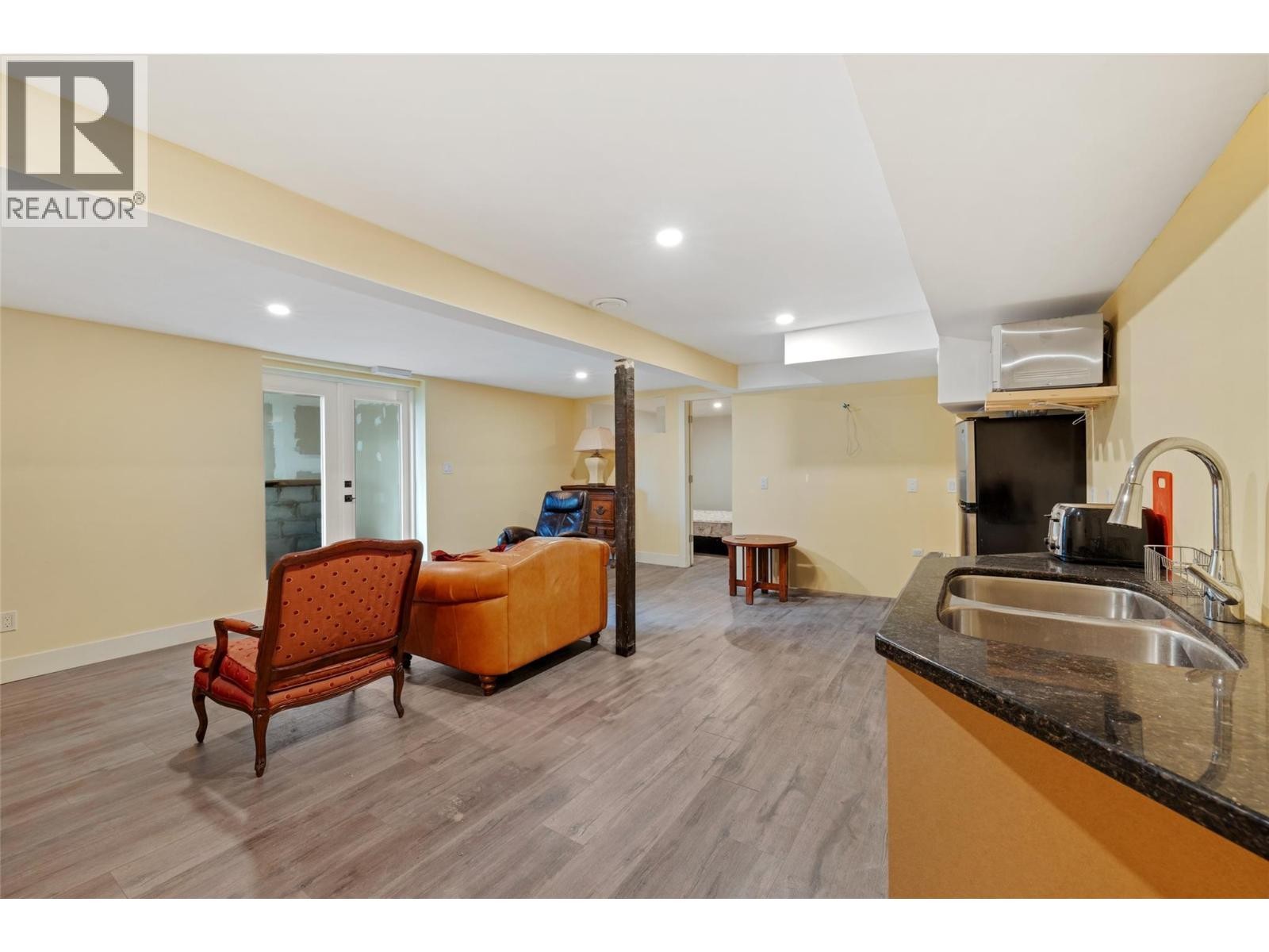 












3299 McCulloch Road

,
Kelowna,




British Columbia
V1W4G5

