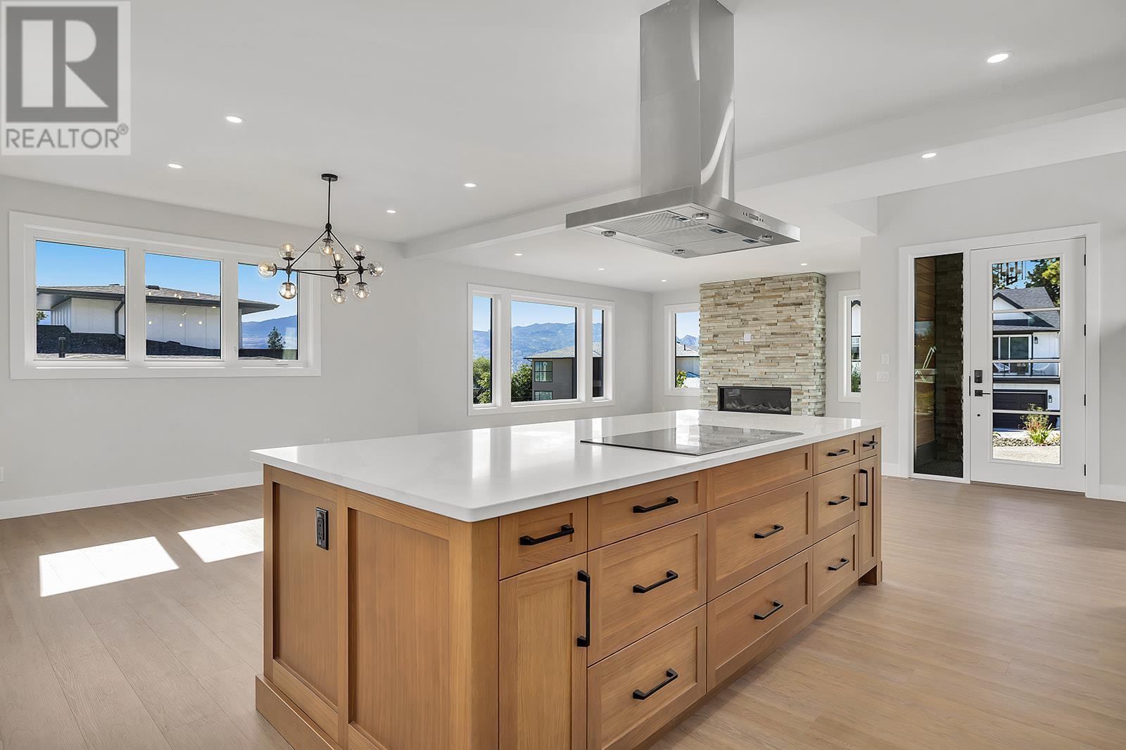 












1054 Oak Barrel Place

,
West Kelowna,




British Columbia
V1Z0A6

