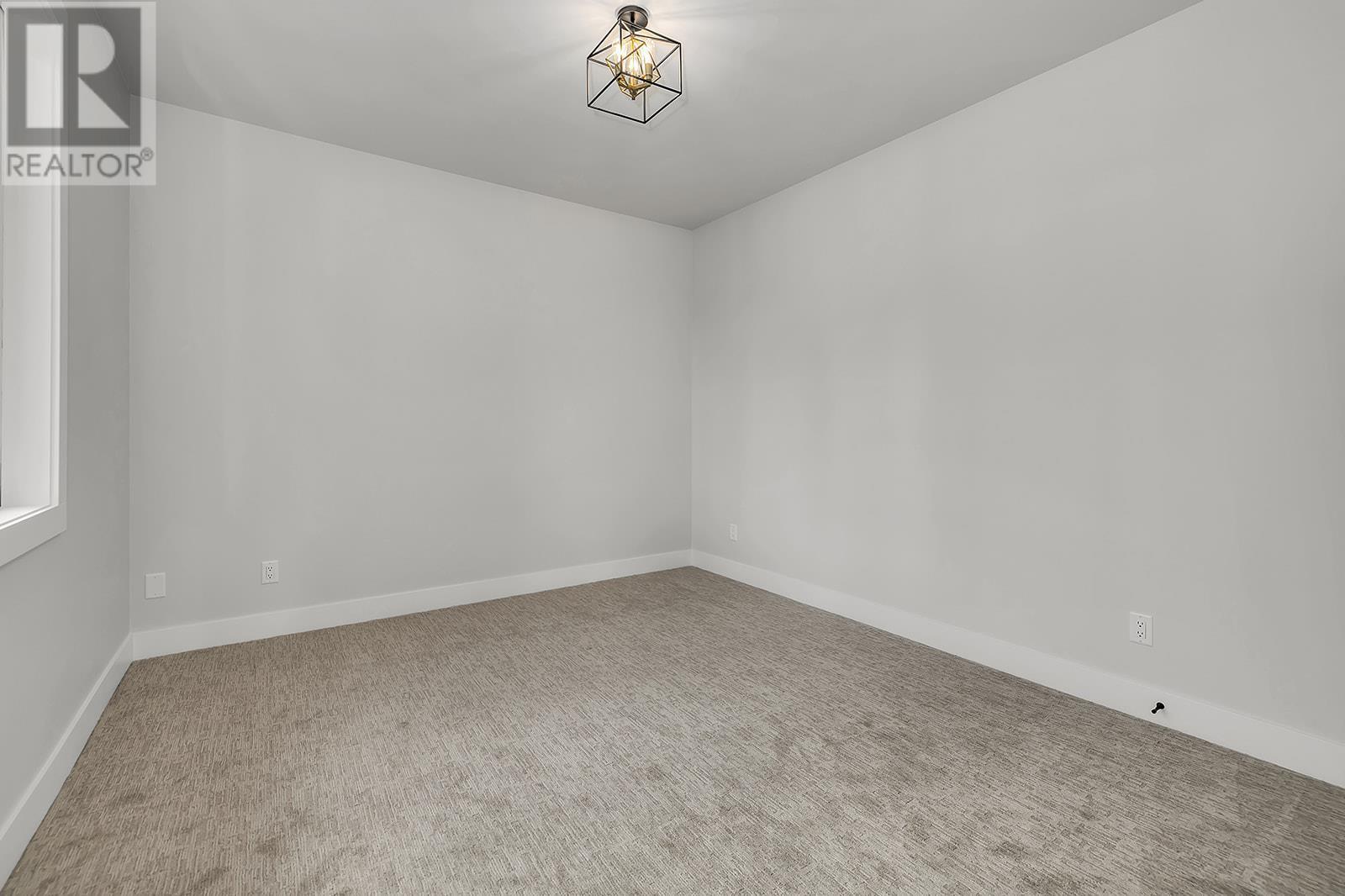 












1054 Oak Barrel Place

,
West Kelowna,




British Columbia
V1Z0A6

