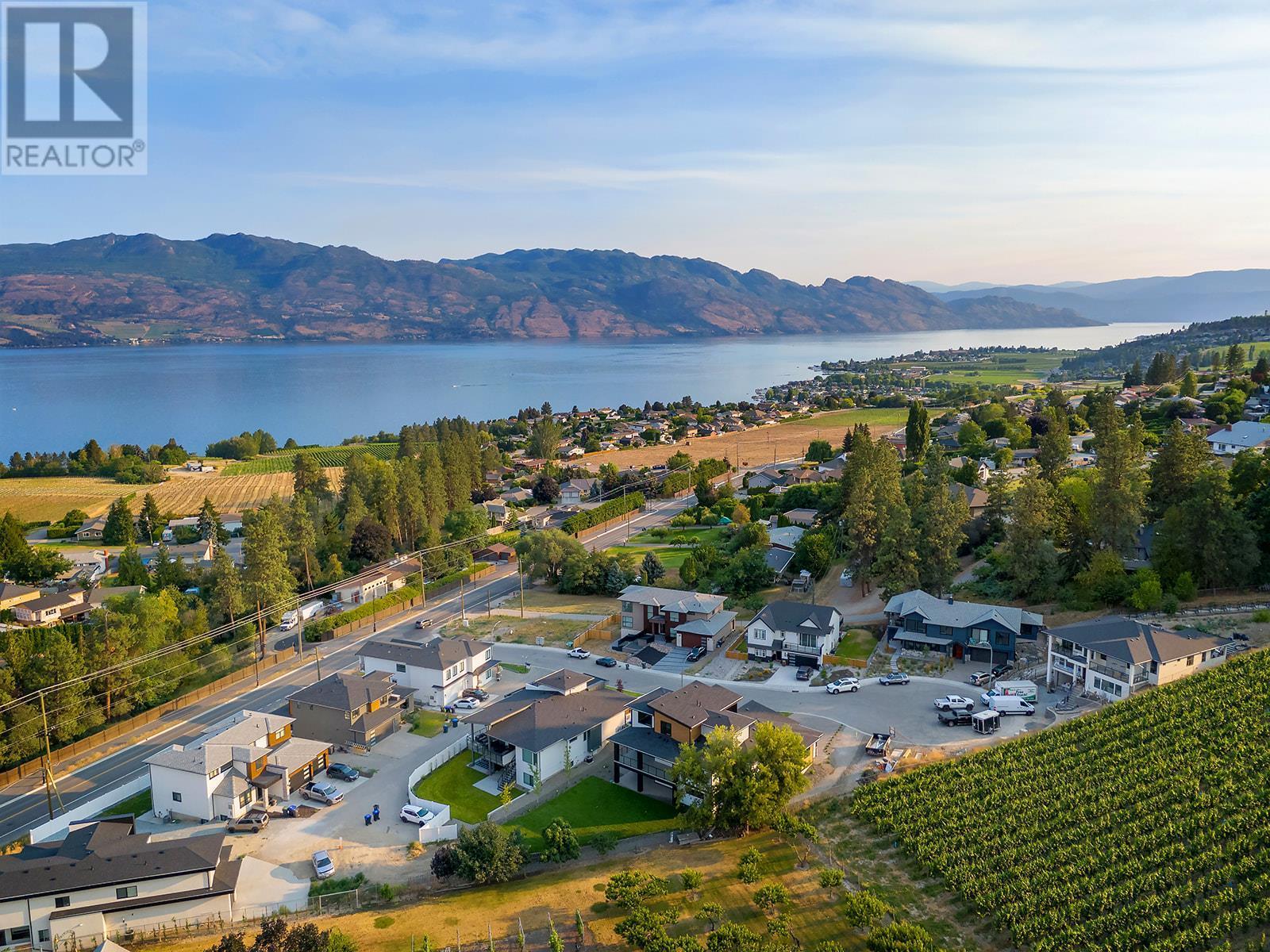 












1054 Oak Barrel Place

,
West Kelowna,




British Columbia
V1Z0A6

