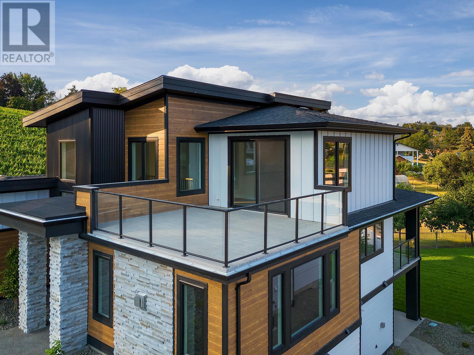 












1054 Oak Barrel Place

,
West Kelowna,




British Columbia
V1Z0A6


