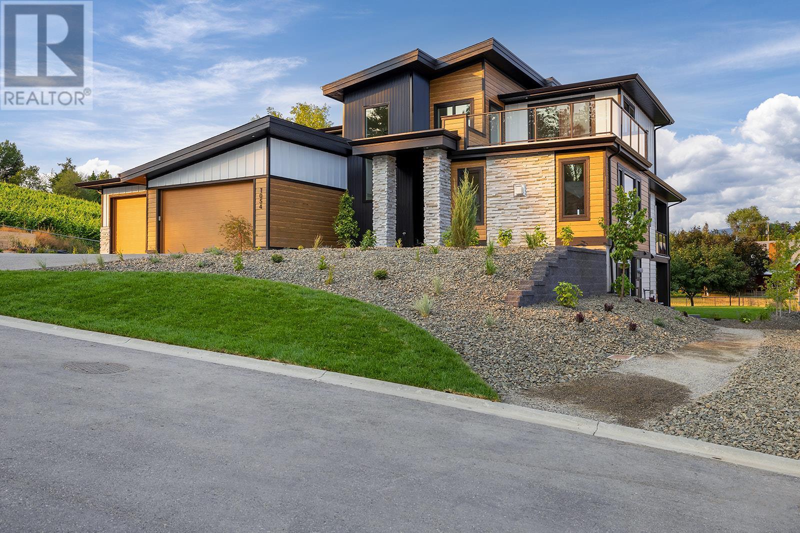 












1054 Oak Barrel Place

,
West Kelowna,




British Columbia
V1Z0A6

