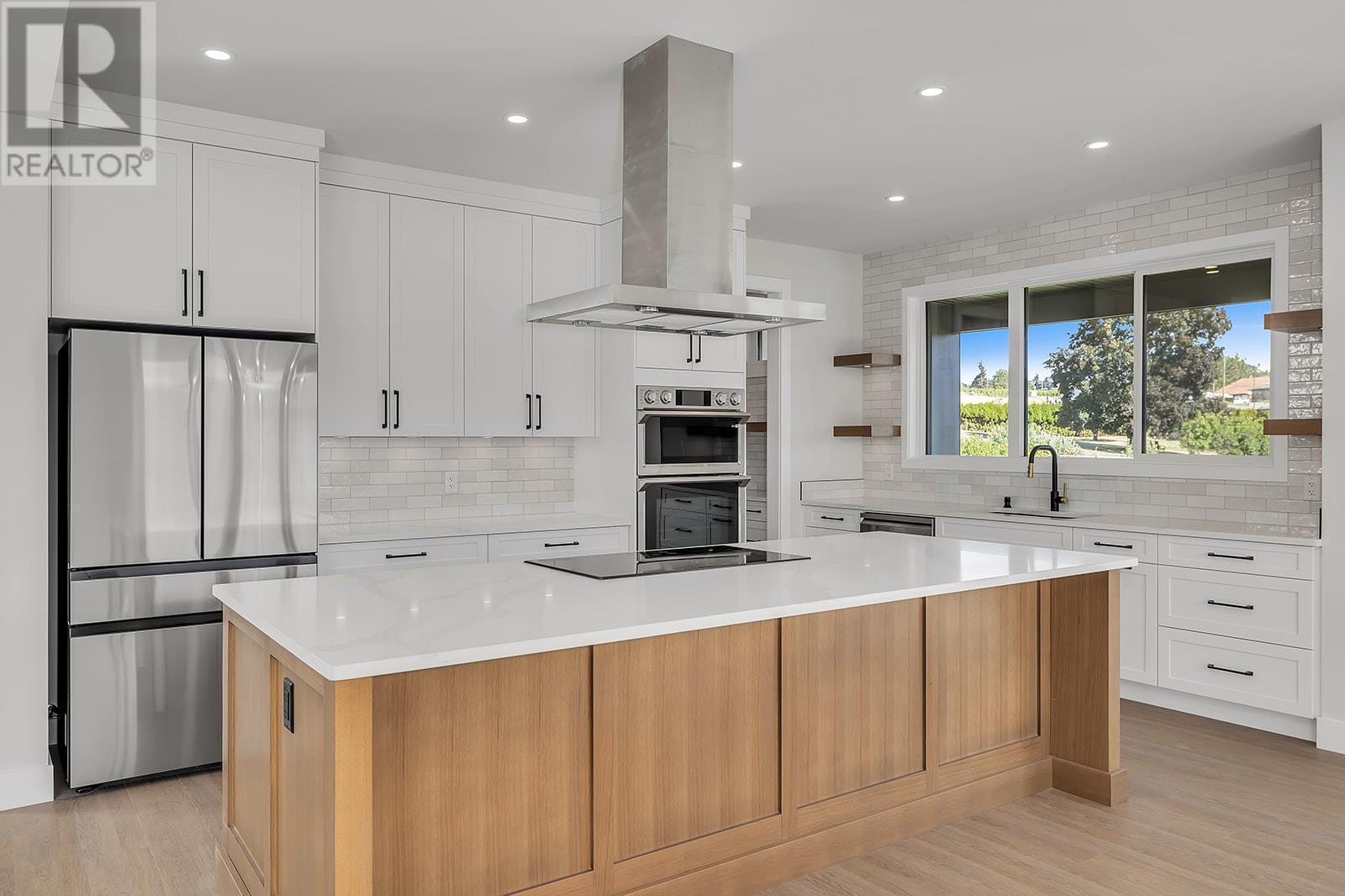 












1054 Oak Barrel Place

,
West Kelowna,




British Columbia
V1Z0A6

