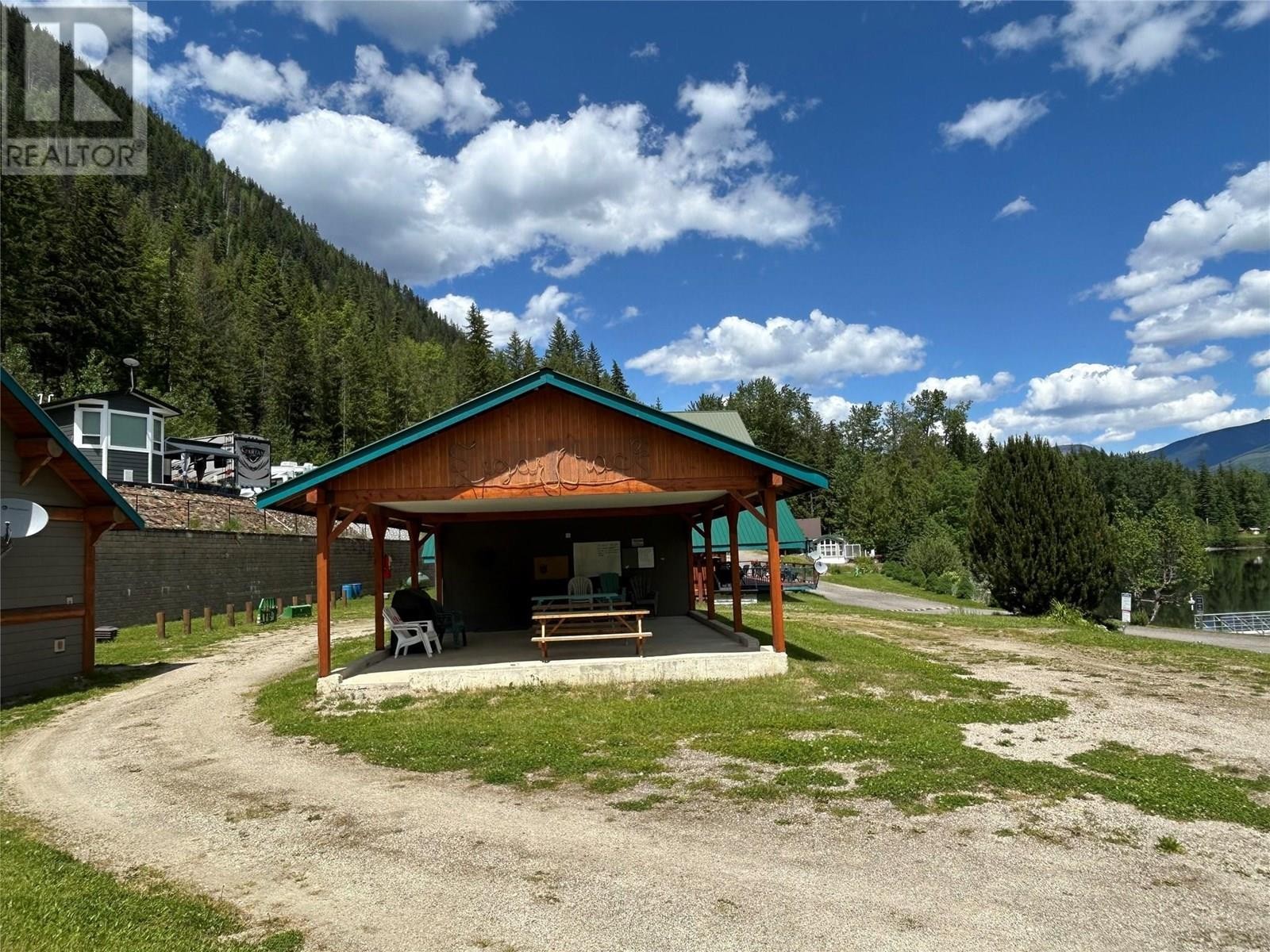 












1681 Sugar Lake Road Unit# 6

,
Cherryville,







British Columbia
V0E2G2

