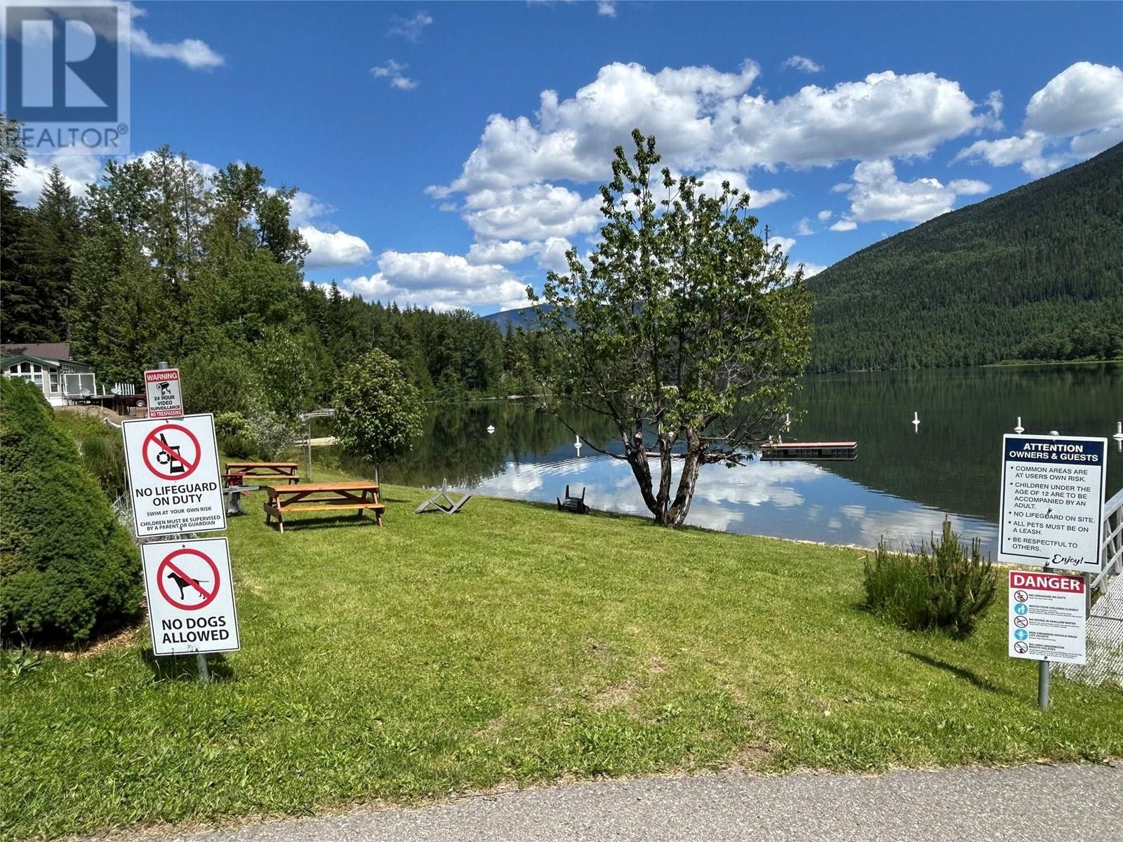 












1681 Sugar Lake Road Unit# 6

,
Cherryville,







British Columbia
V0E2G2

