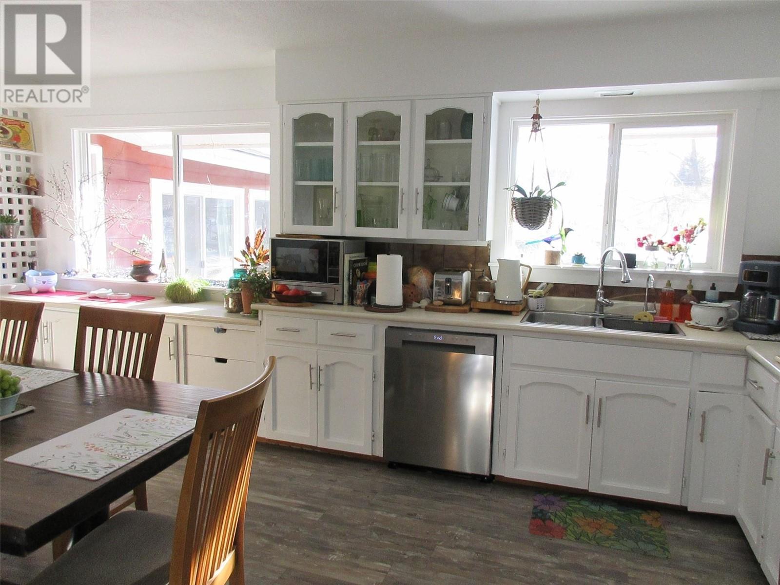 












1999 2ND Avenue

,
Merritt,




British Columbia
V1K1J7

