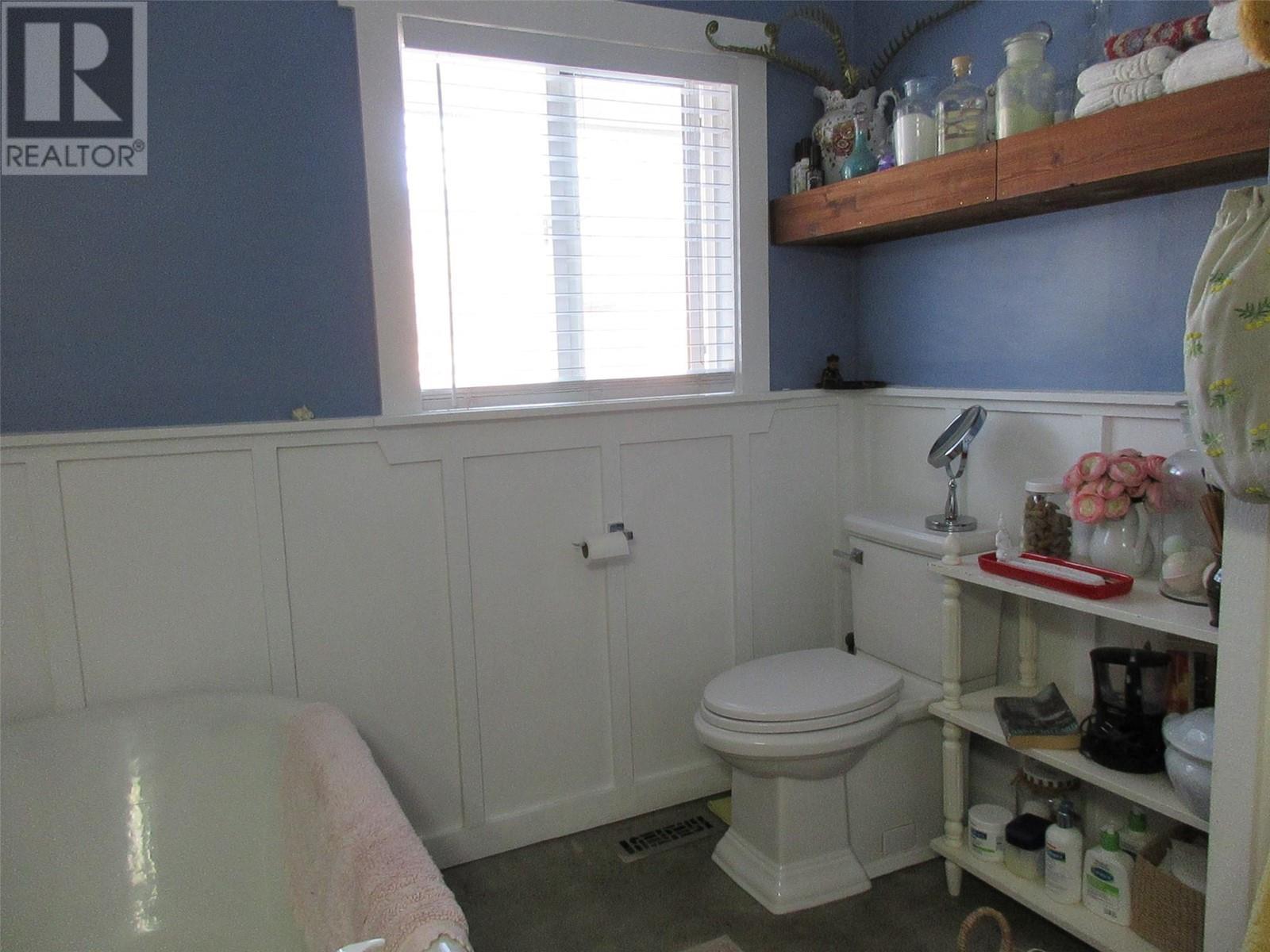 












1999 2ND Avenue

,
Merritt,




British Columbia
V1K1J7

