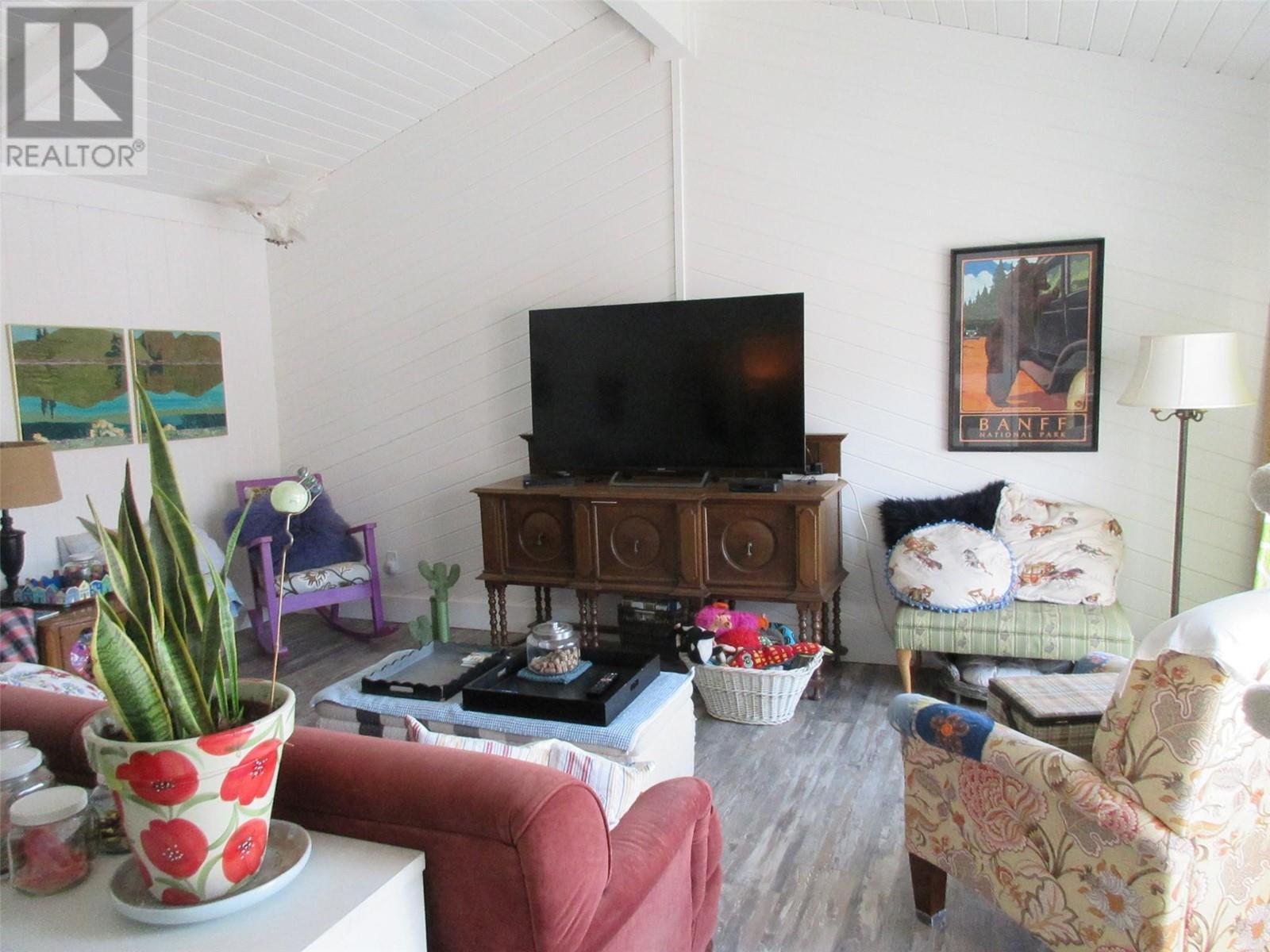 












1999 2ND Avenue

,
Merritt,




British Columbia
V1K1J7

