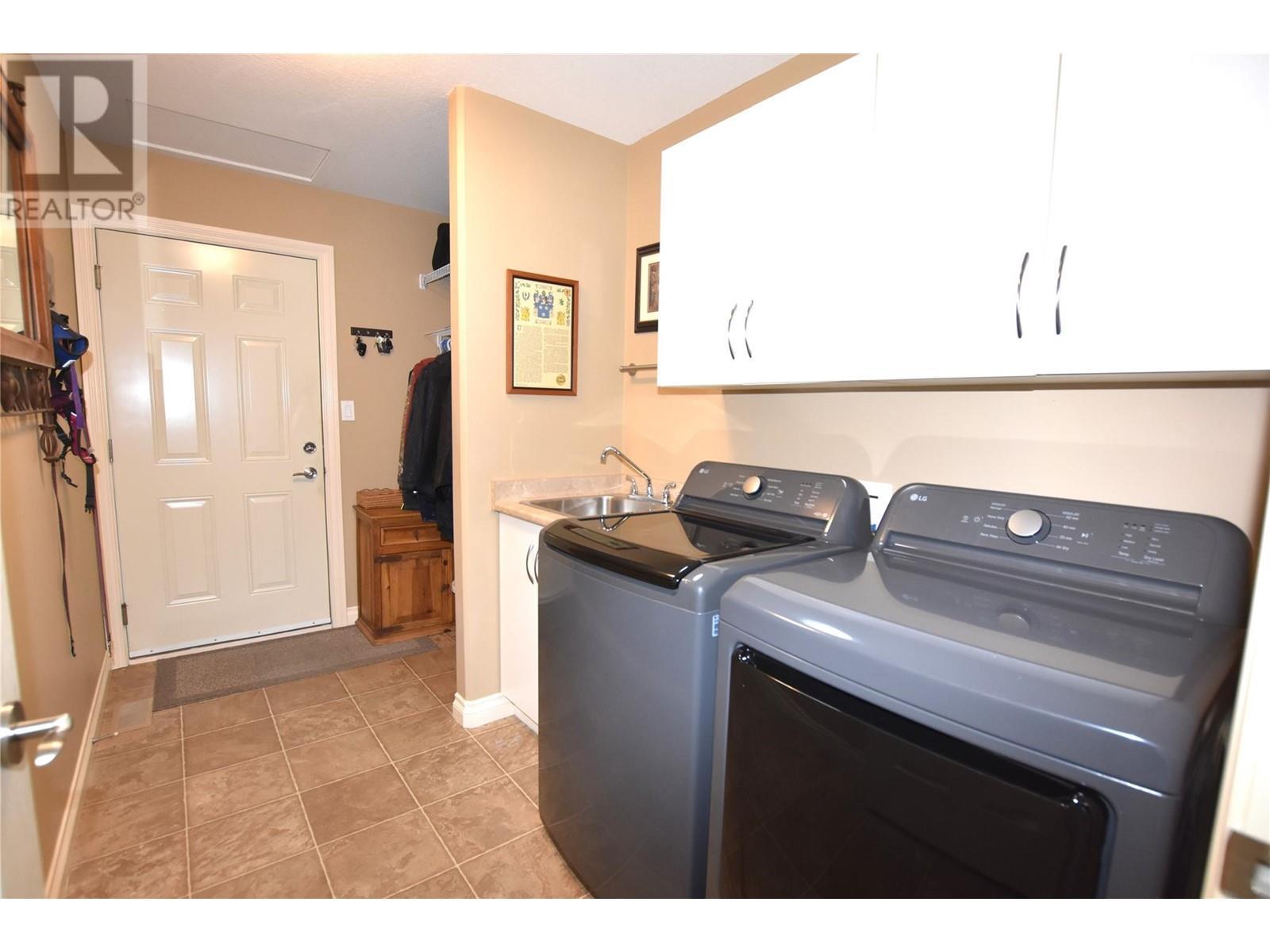 












519 Loon Avenue

,
Vernon,




British Columbia
V1H2A1

