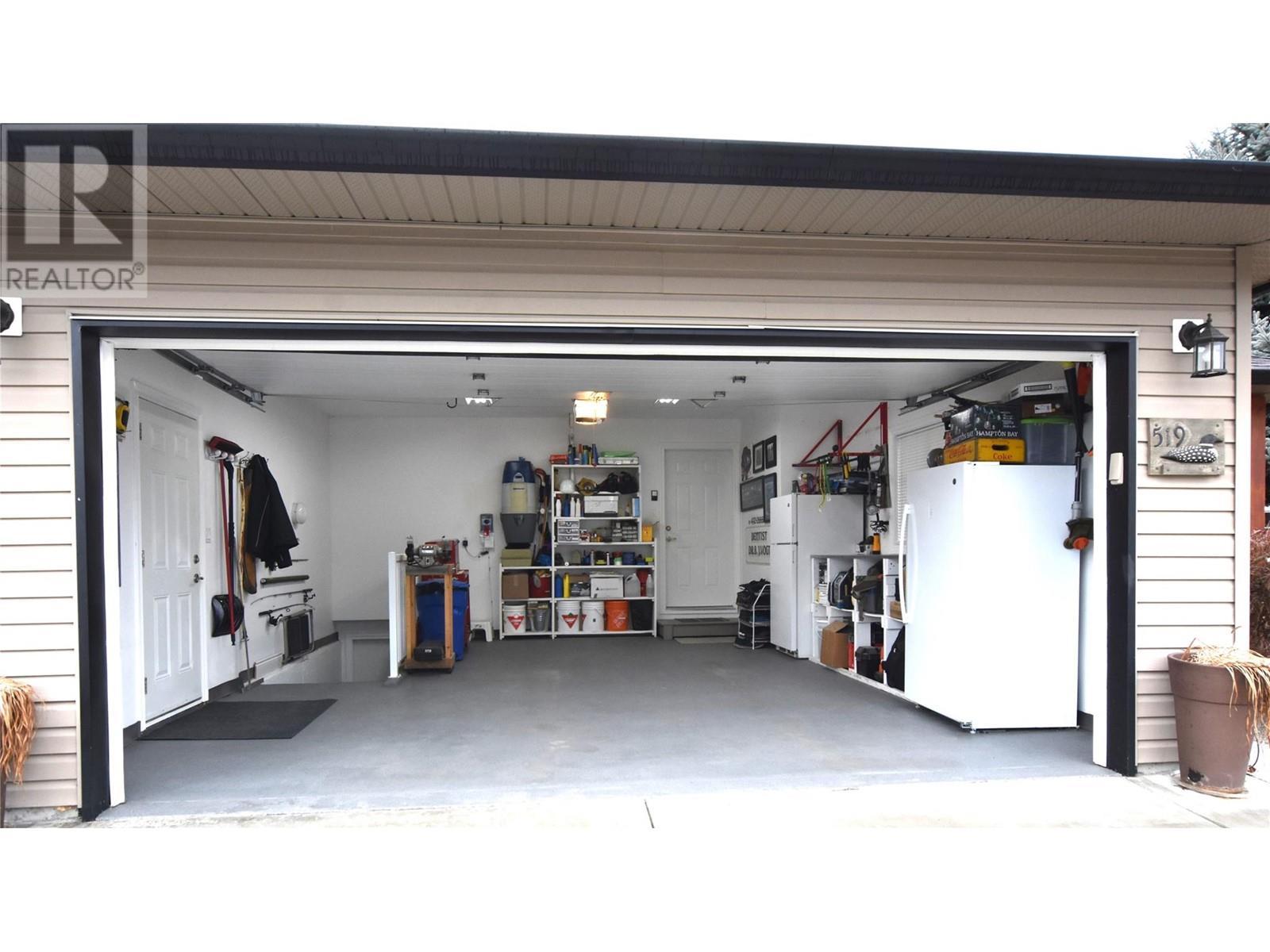 












519 Loon Avenue

,
Vernon,




British Columbia
V1H2A1

