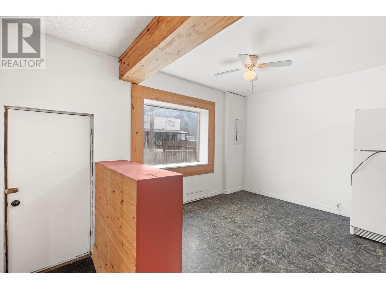 












5768 Highway 97 N Highway

,
Falkland,




British Columbia
V0E1W0

