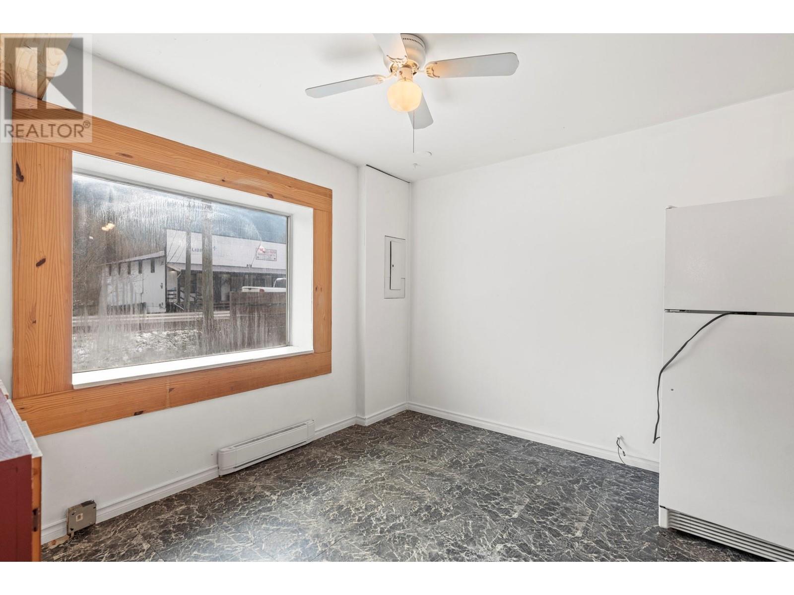 












5768 Highway 97 N Highway

,
Falkland,




British Columbia
V0E1W0

